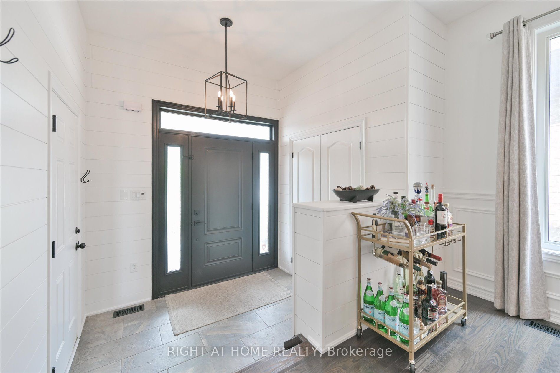 1259 Aldsworth Crescent