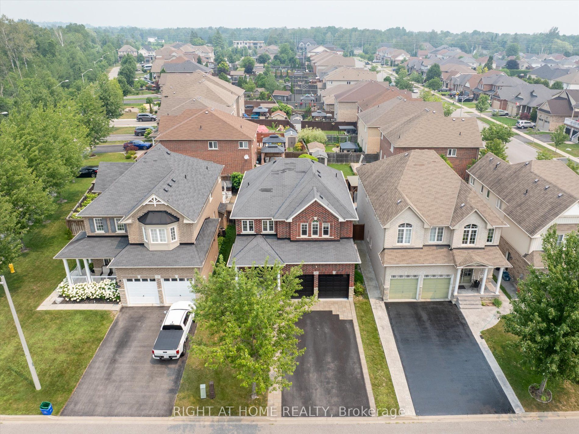 1259 Aldsworth Crescent
