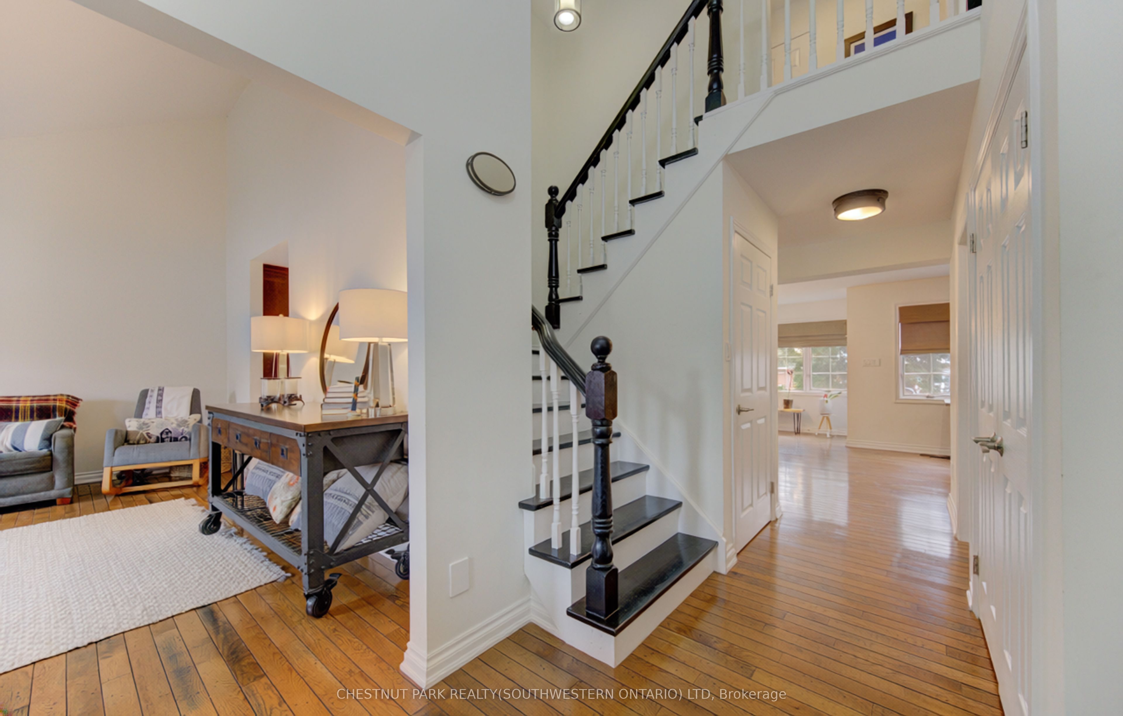 306 Roxton Drive 9