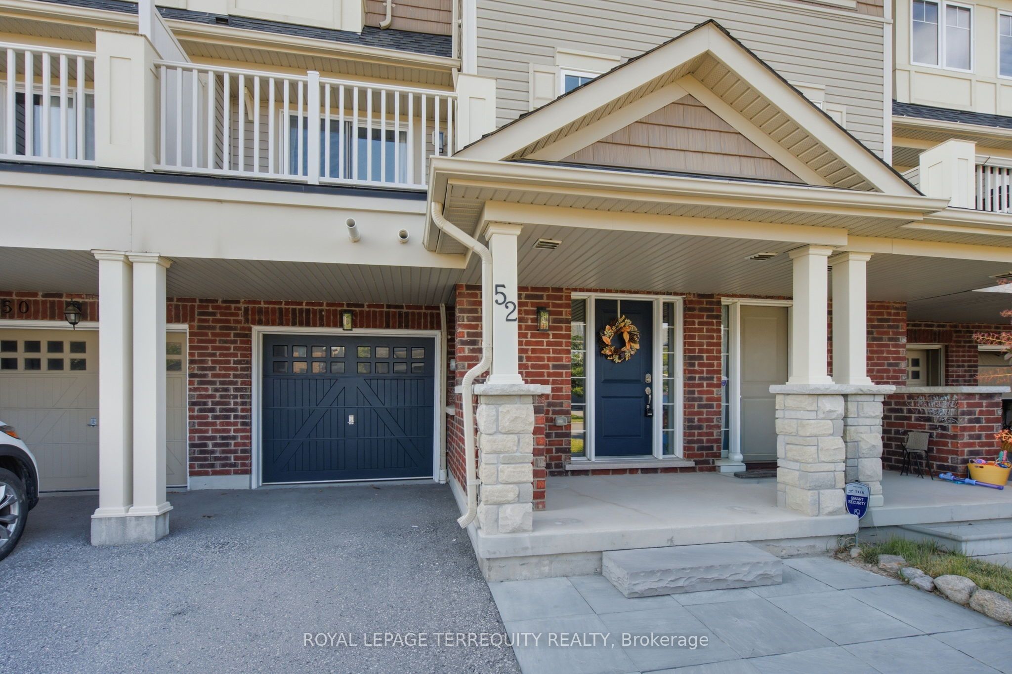 52 Artania Street