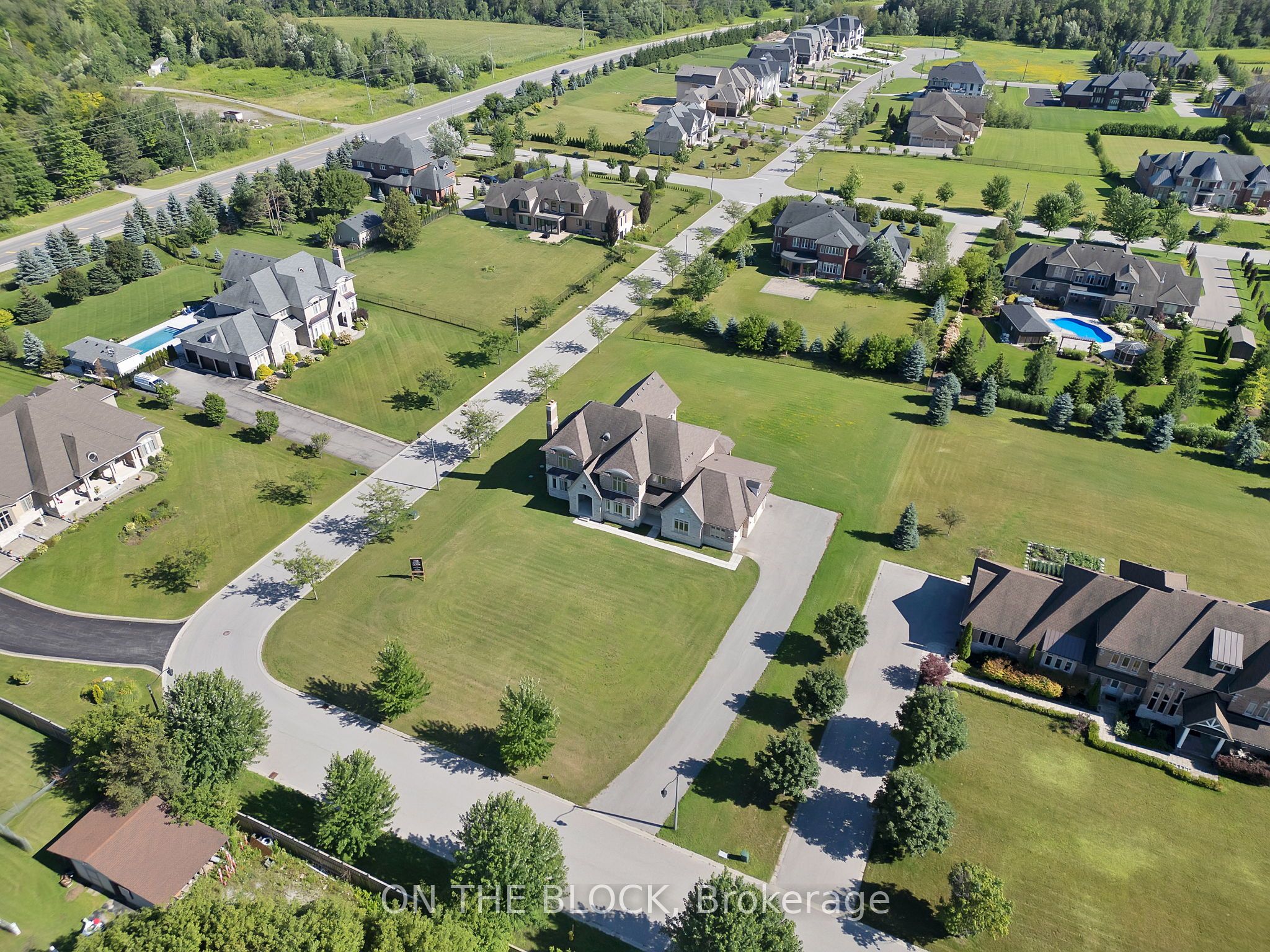 24 Whitewood Drive