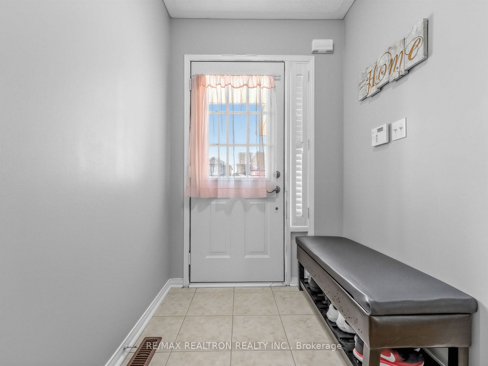 4841 Apple Blossom Circle