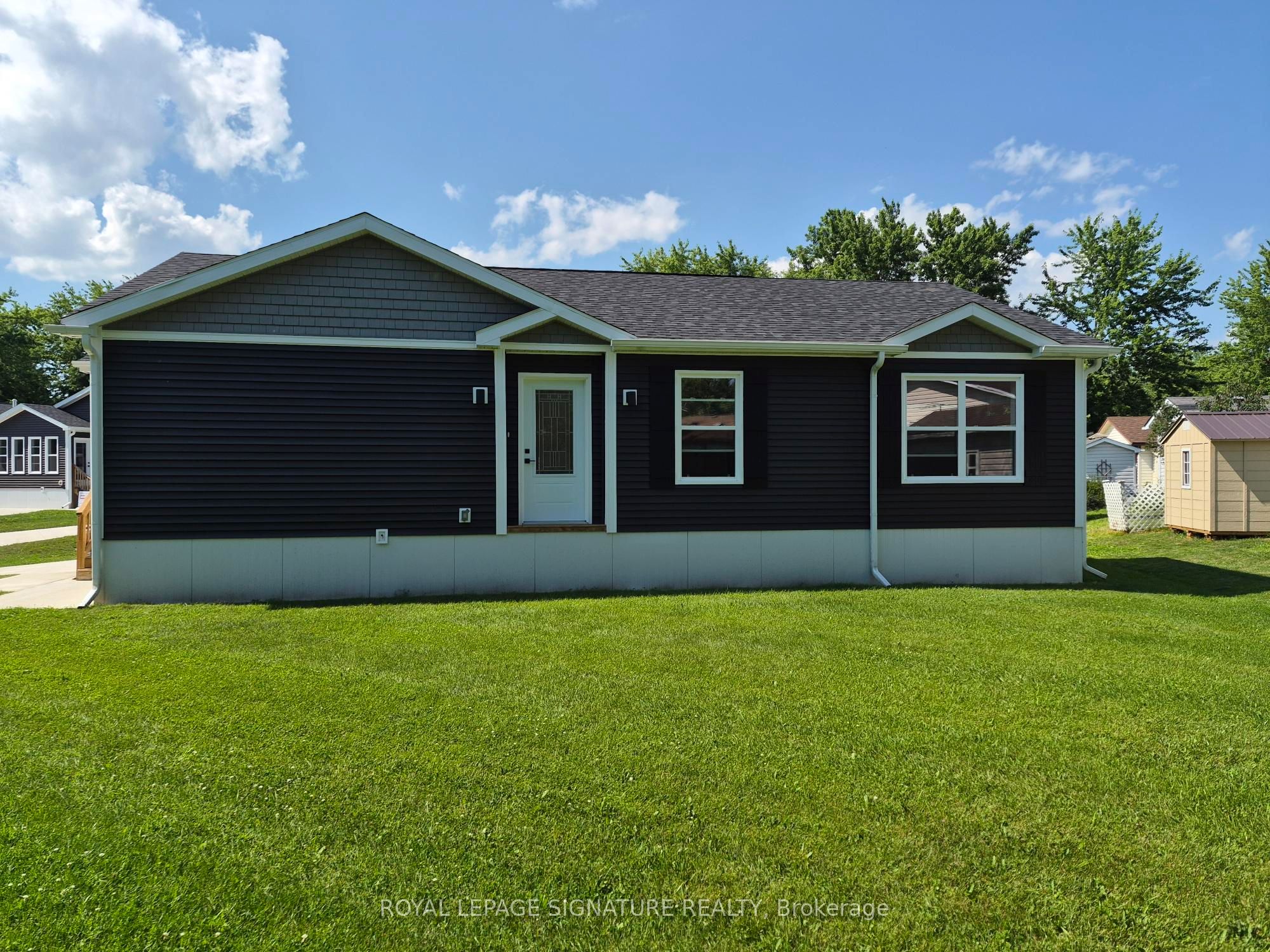 18 Briar Wood Place
