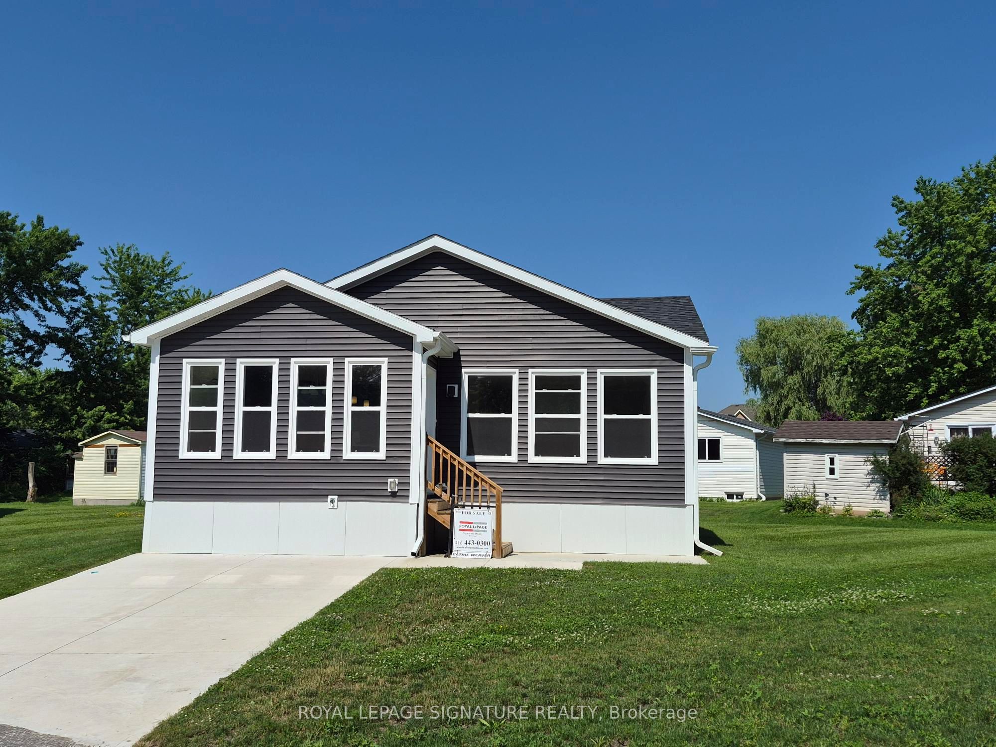 18 Briar Wood Place