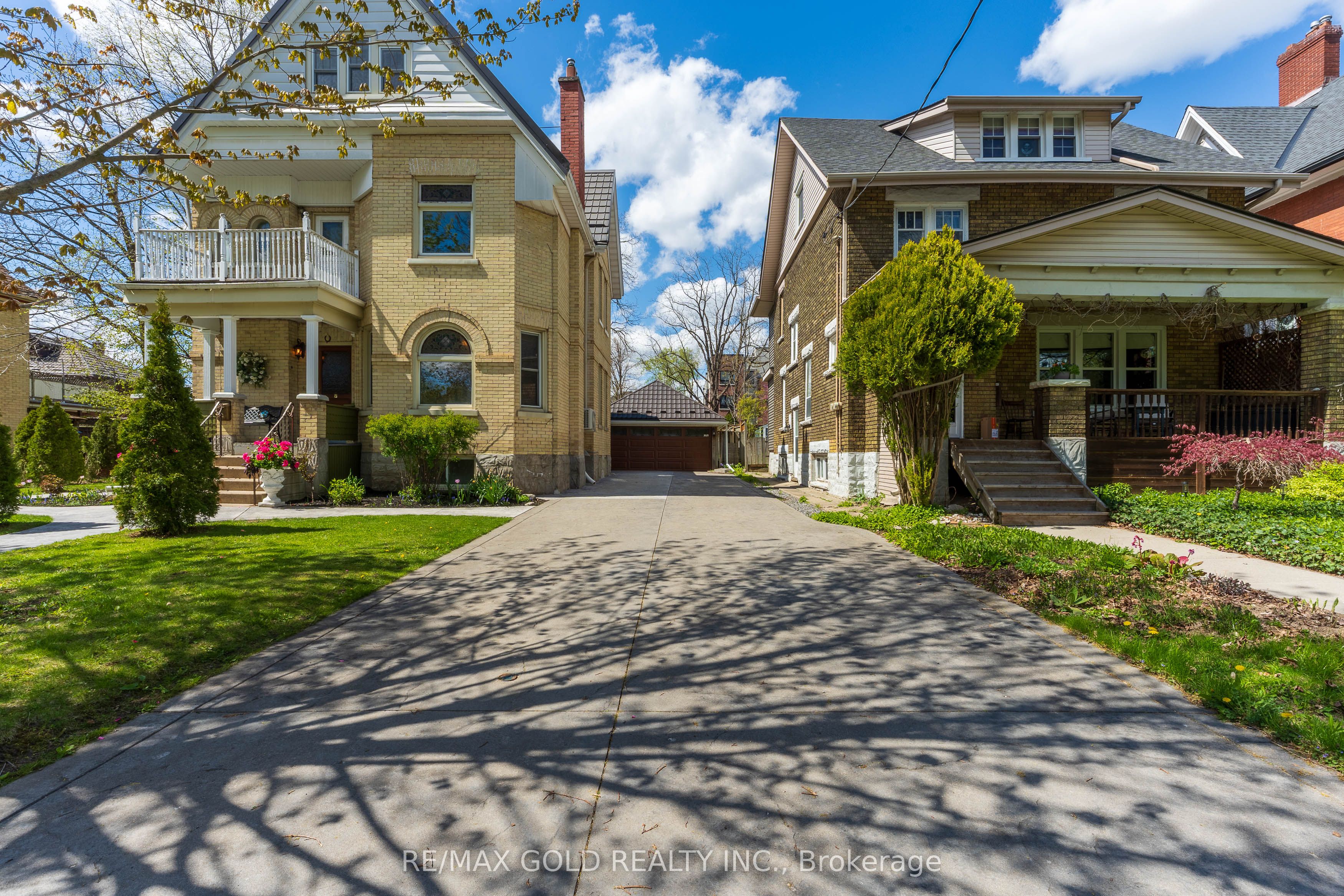 16 Maynard Avenue