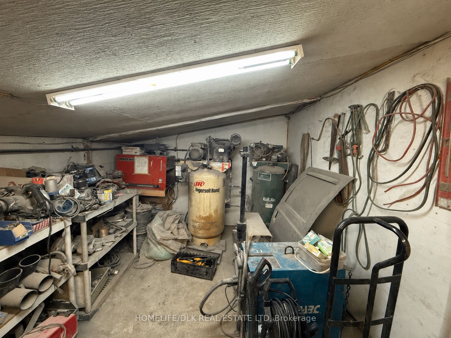 3921 Donnelly Drive