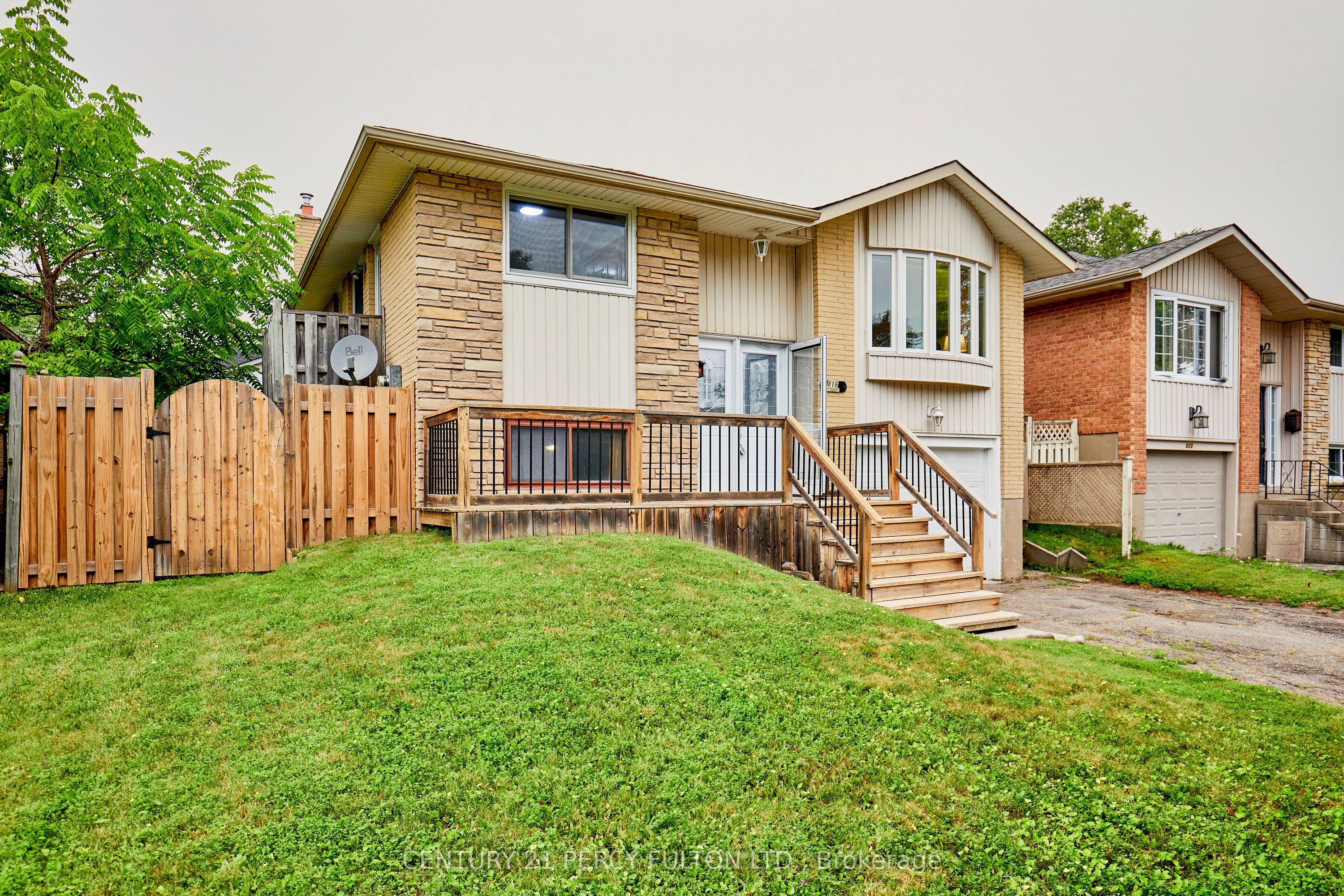 816 Carnaby Crescent