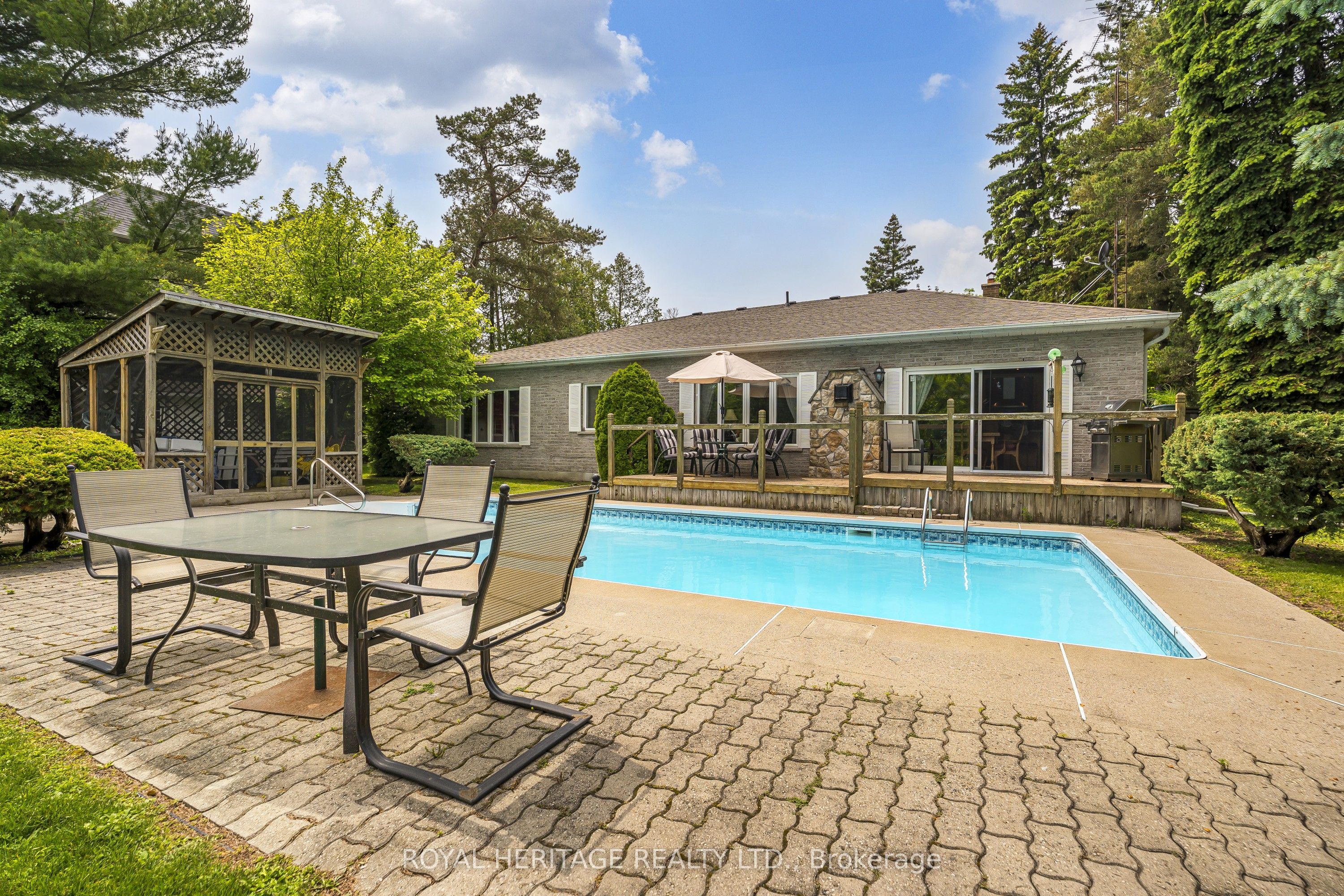 527 Rougemount Drive