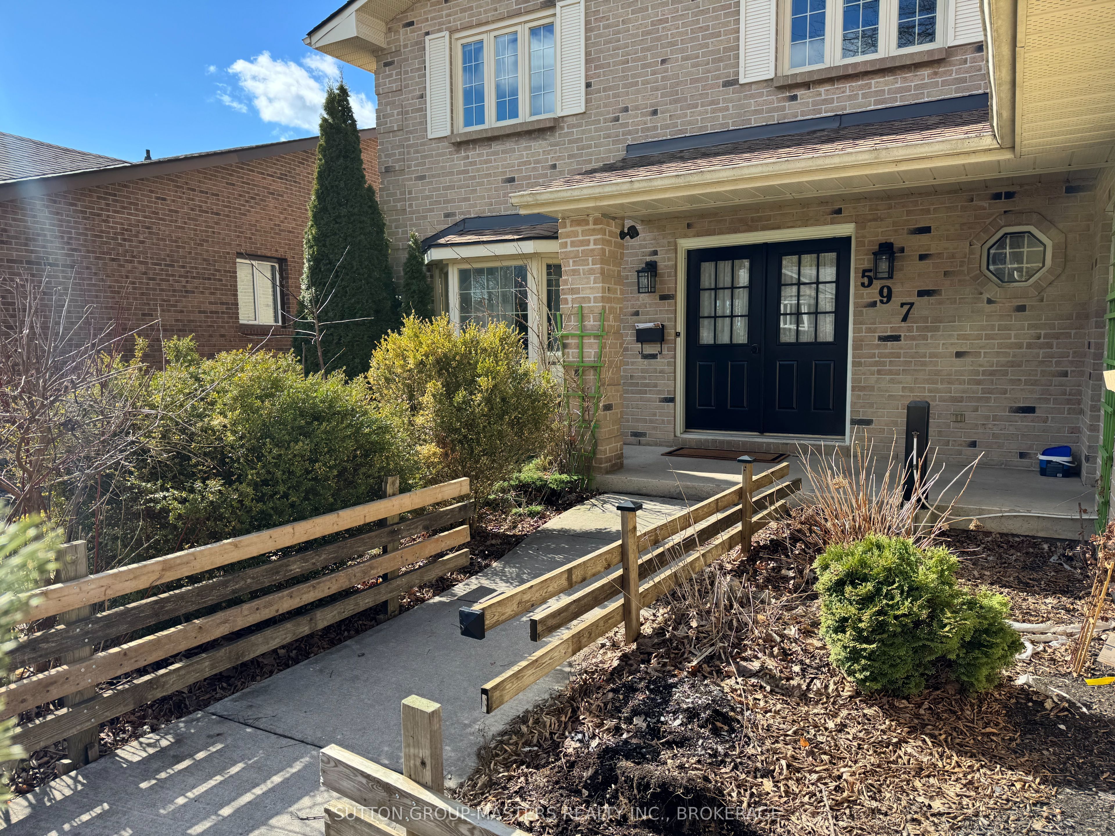 597 Forest Hill Drive W