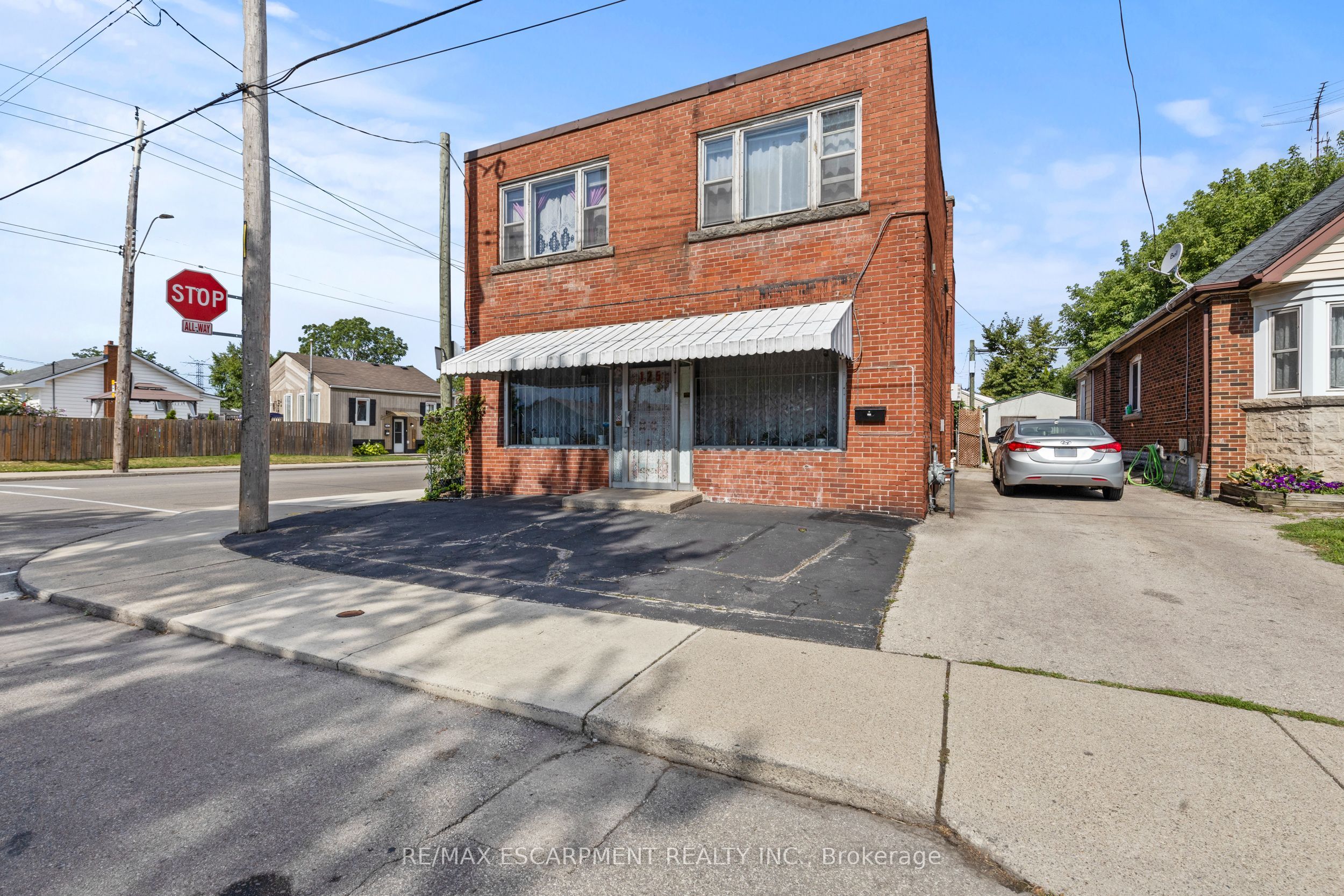 125 TOLTON Avenue