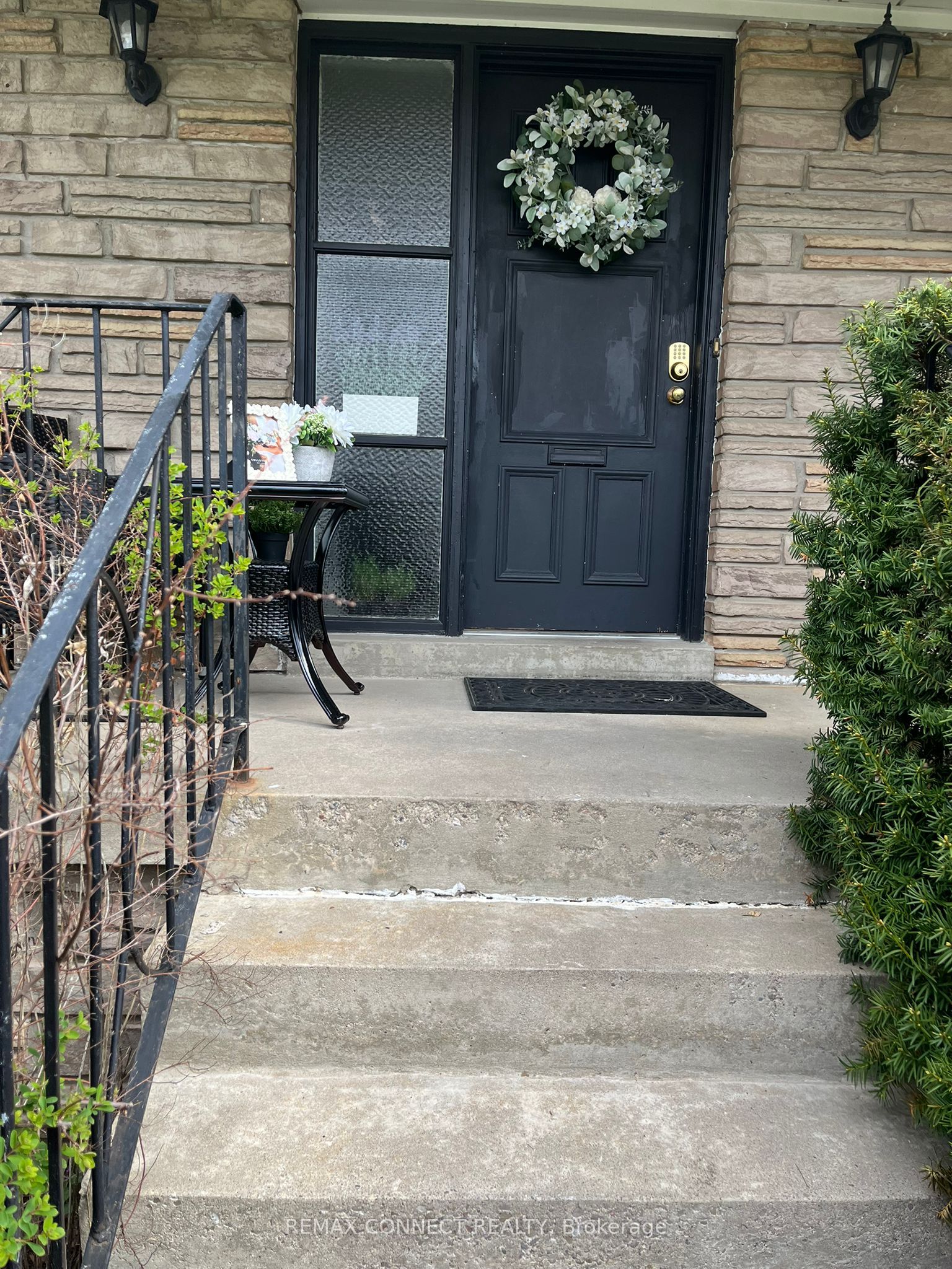 24 Lalton Place