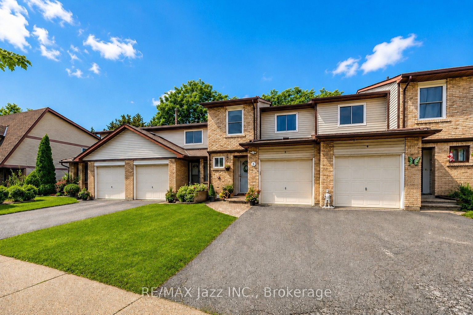 1330 Trowbridge Drive 3