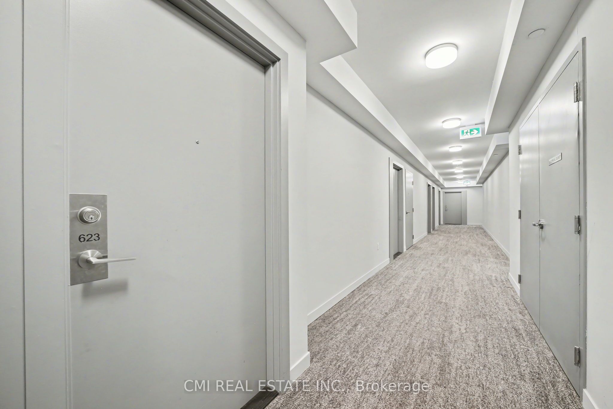 859 The Queensway N/A 623