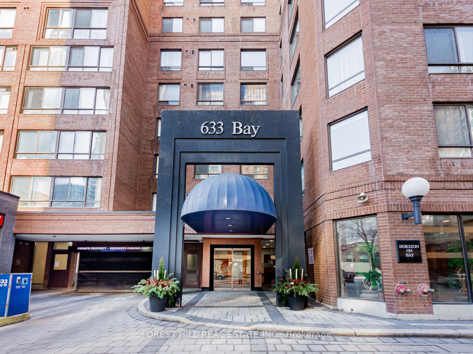 633 Bay Street 2313