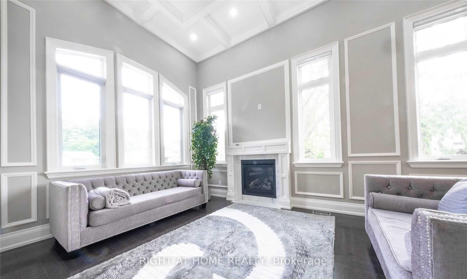 53 Eaglewood Boulevard