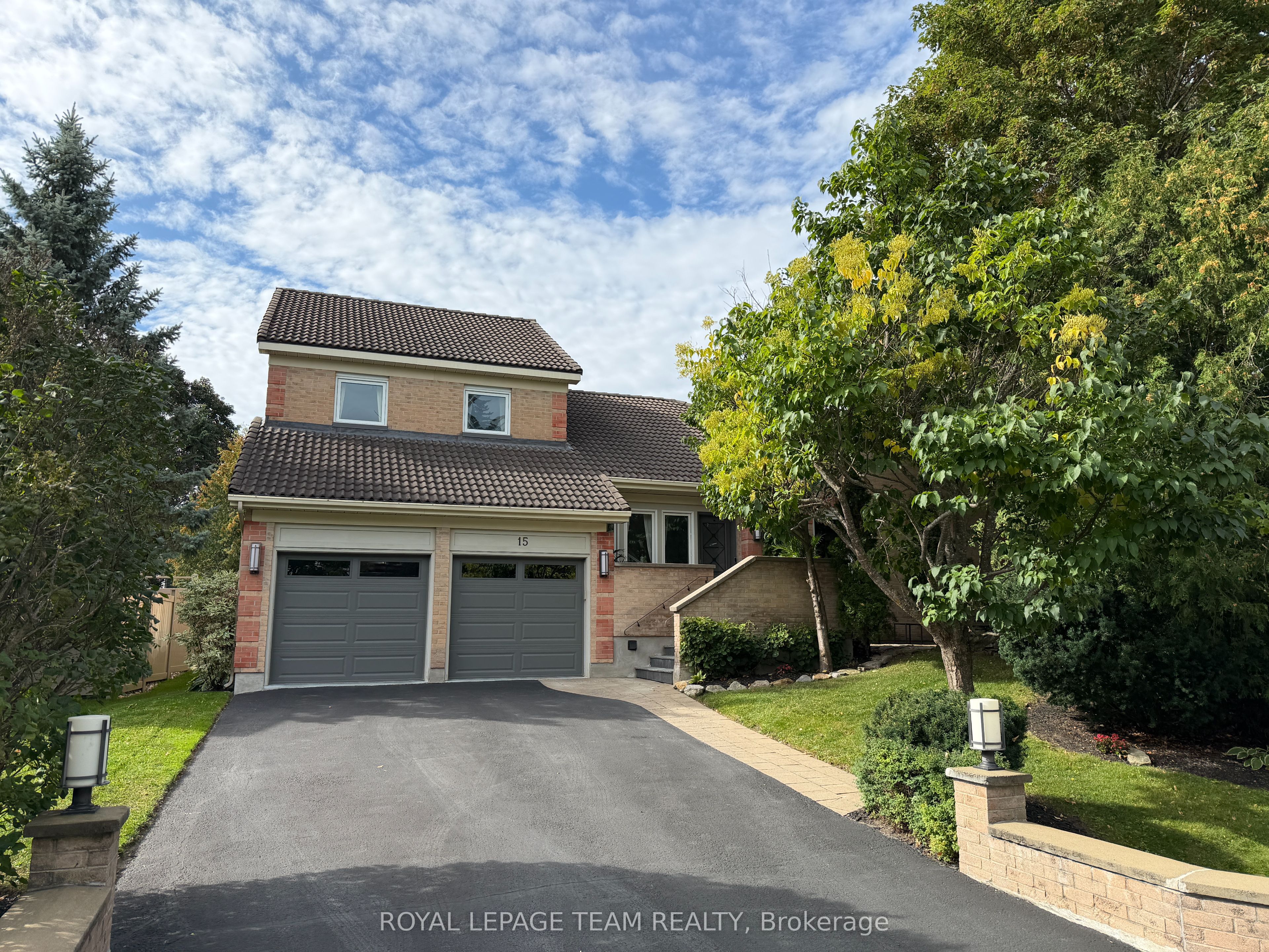 15 Kintail Court