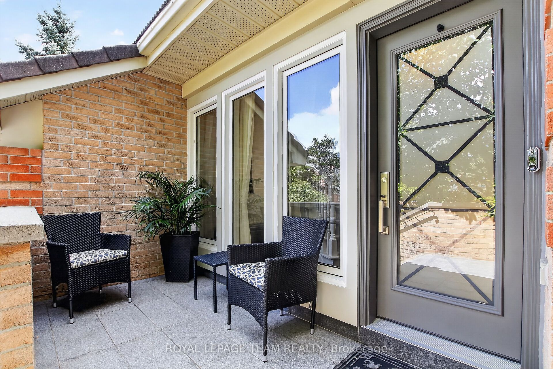 15 Kintail Court