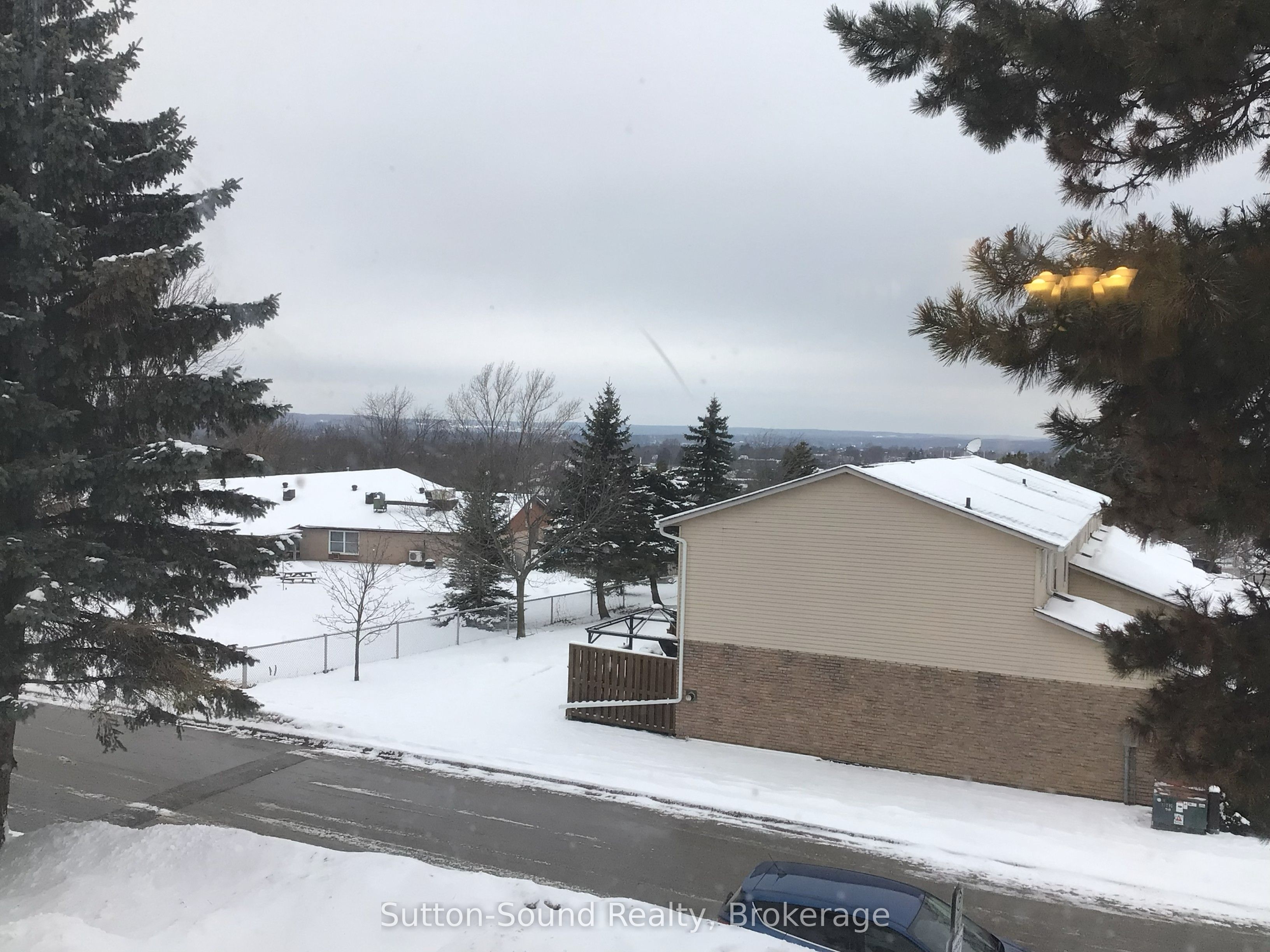 89 Laurie Crescent 89