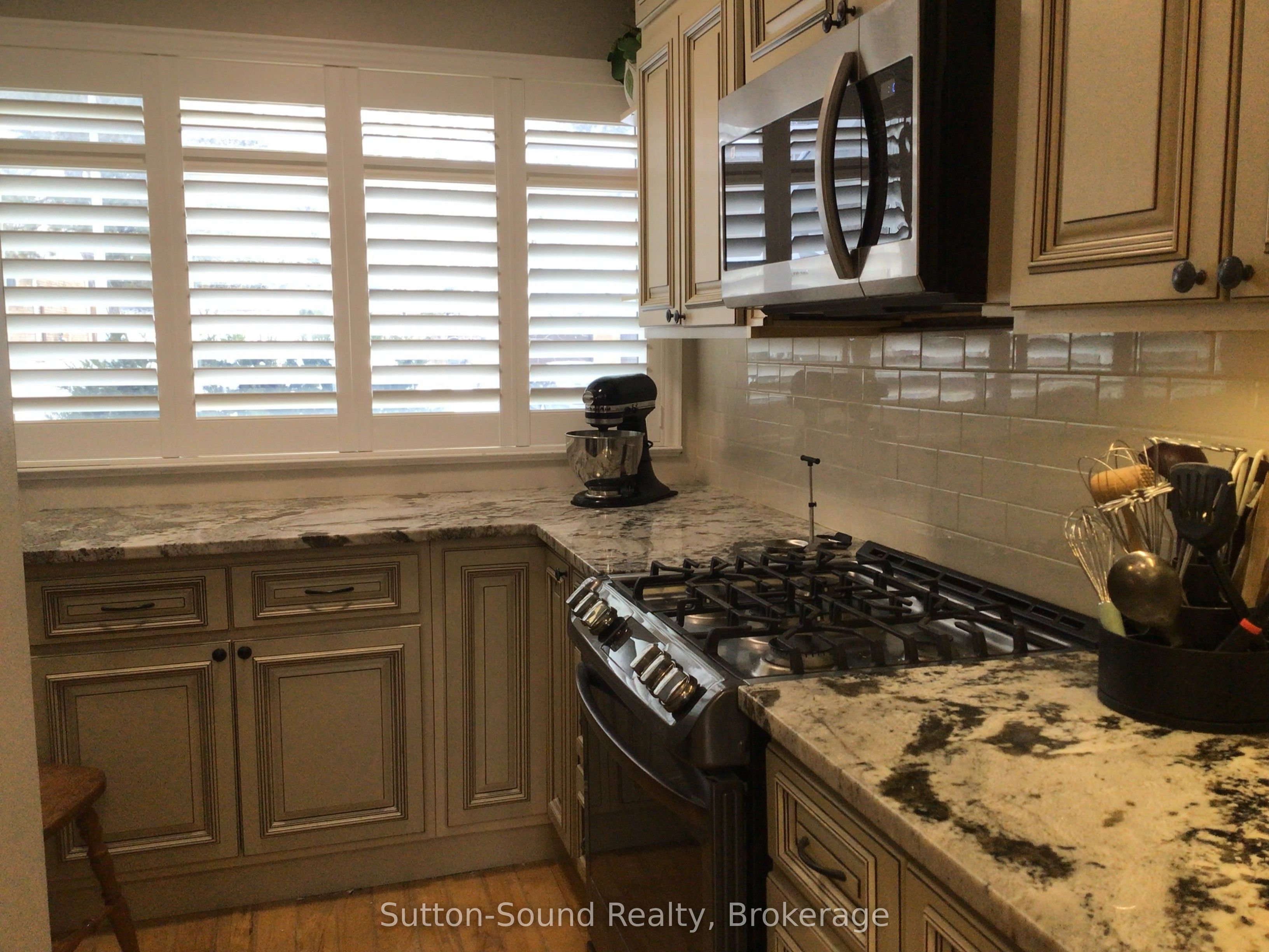 89 Laurie Crescent 89