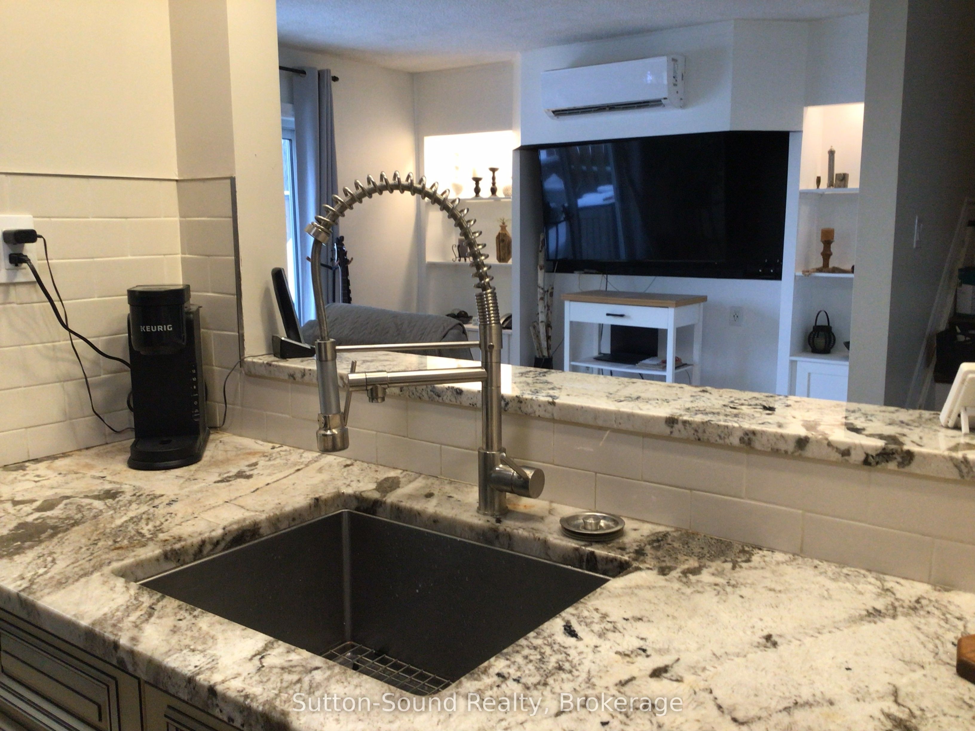 89 Laurie Crescent 89