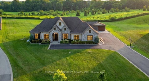 55 Tews Lane Hamilton ON L9H 7N4