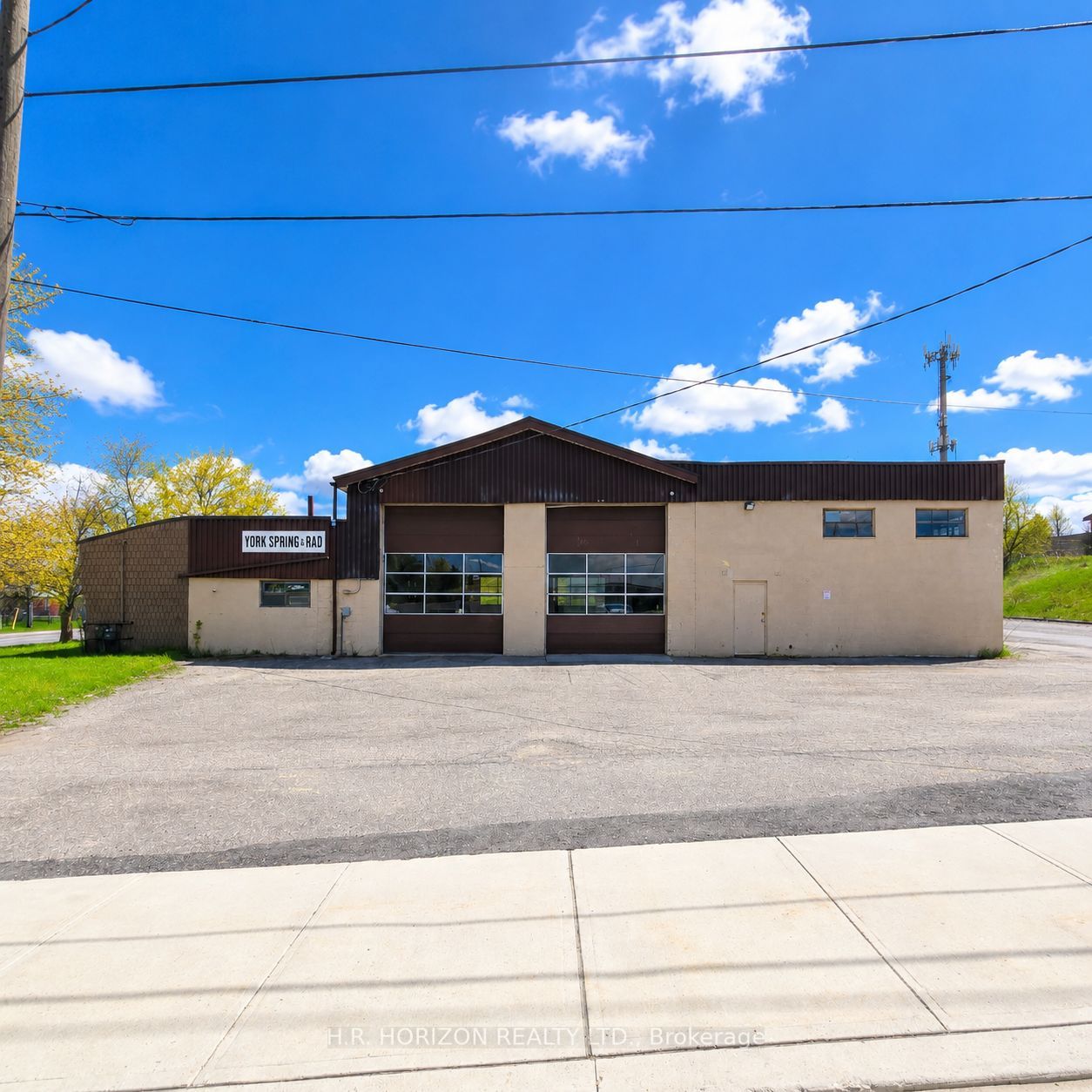 60 Industrial Parkway N