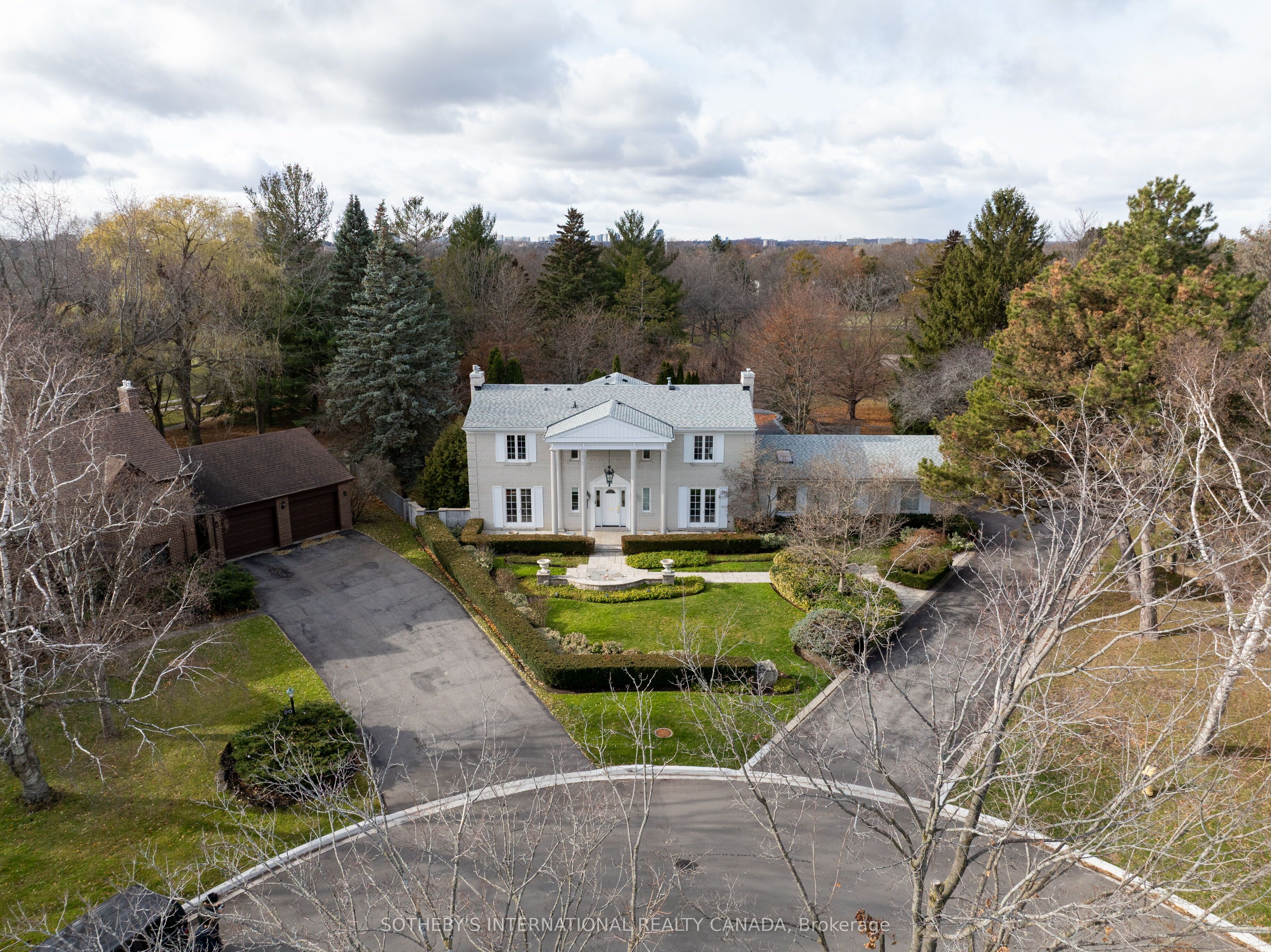 91 Fairway Heights Drive