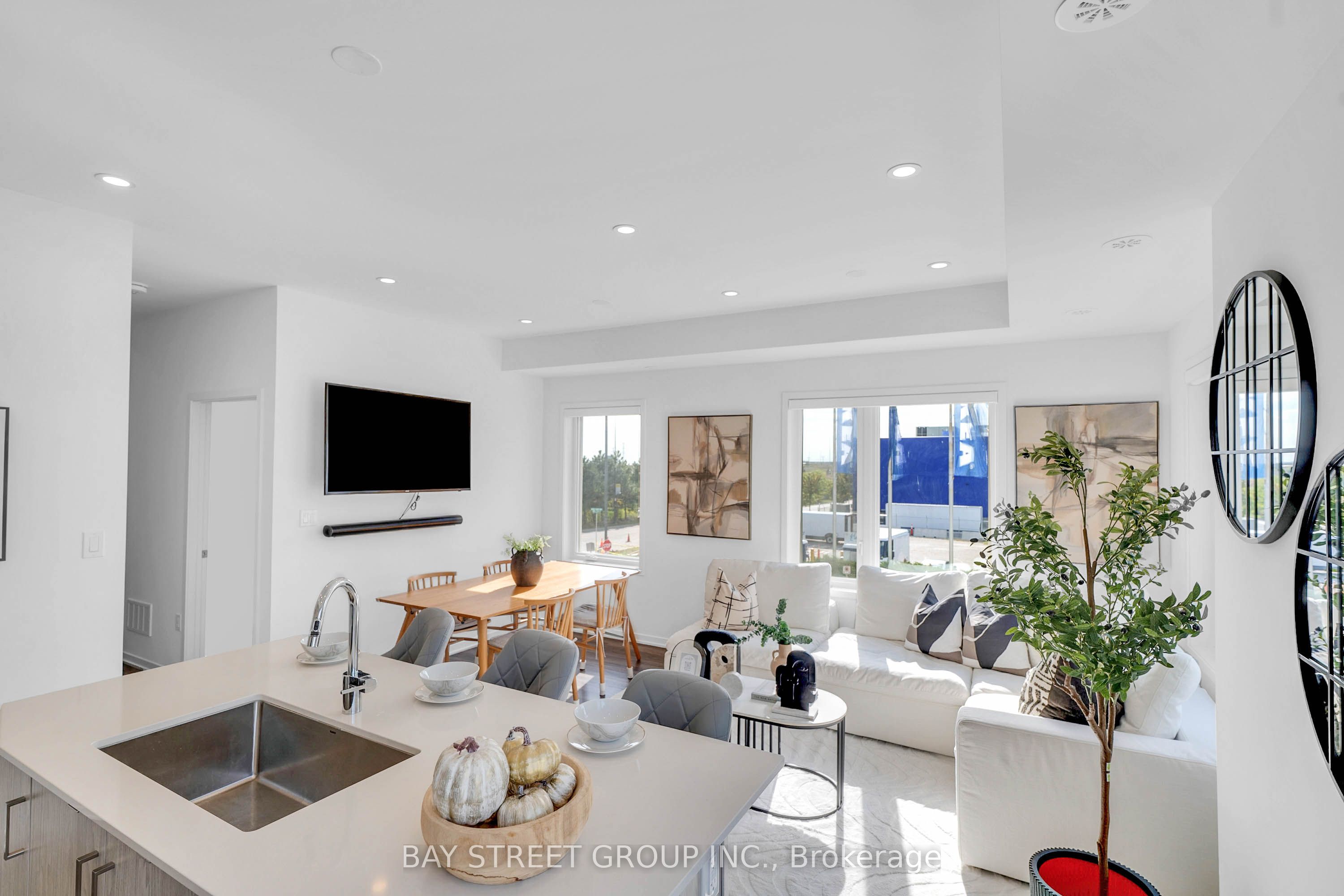 150 Honeycrisp Crescent 268