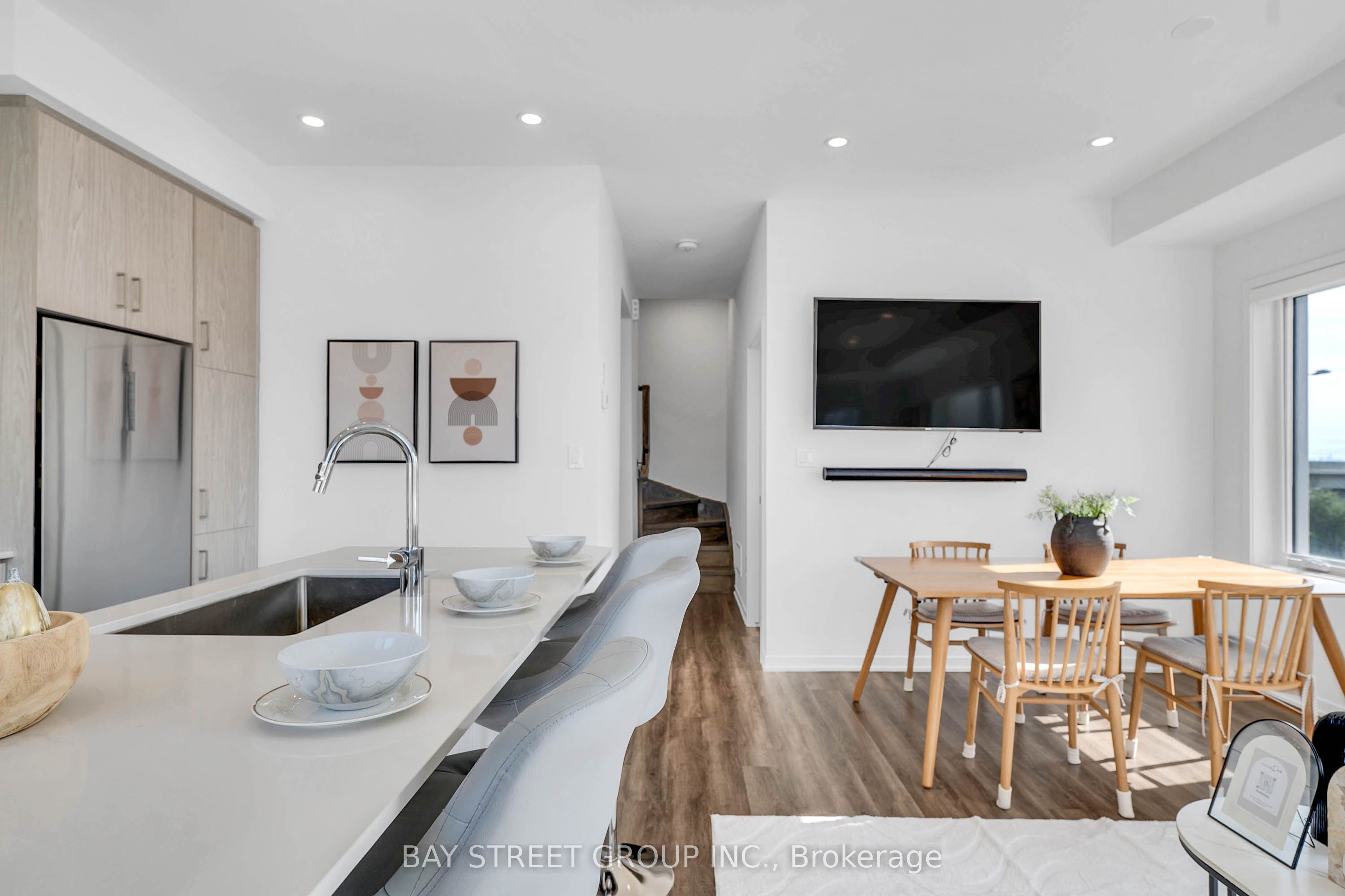 150 Honeycrisp Crescent 268