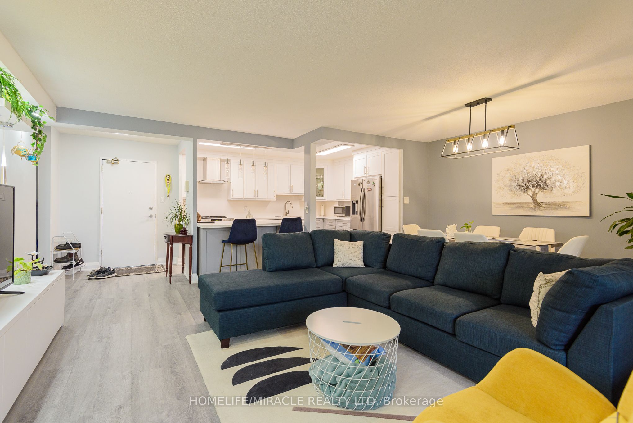 714 The West Mall N/A 1201