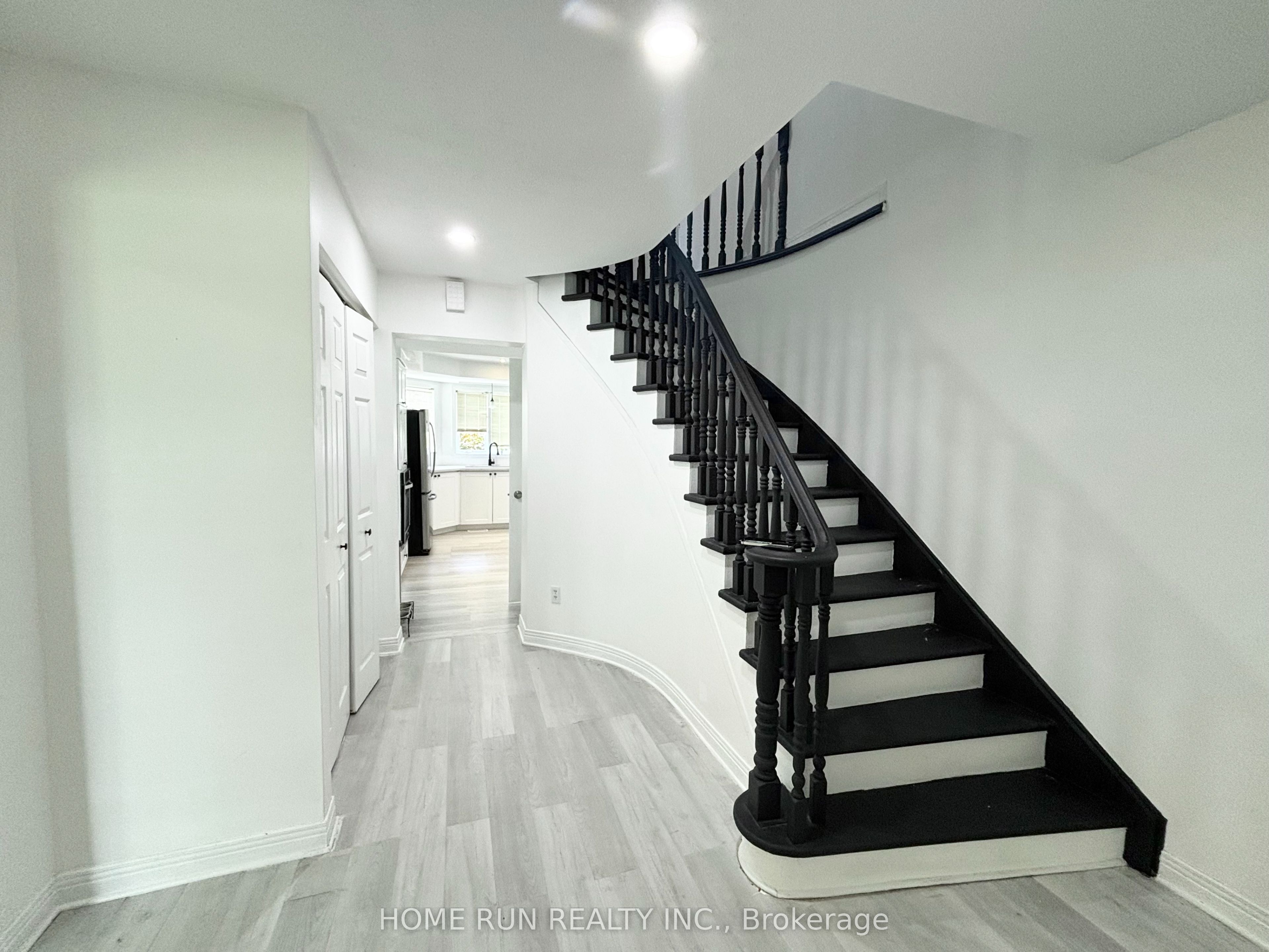 10 Westchester Court