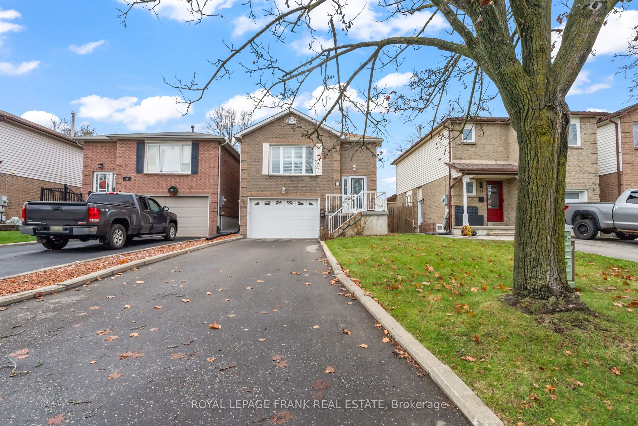 13 Mcfeeters Crescent