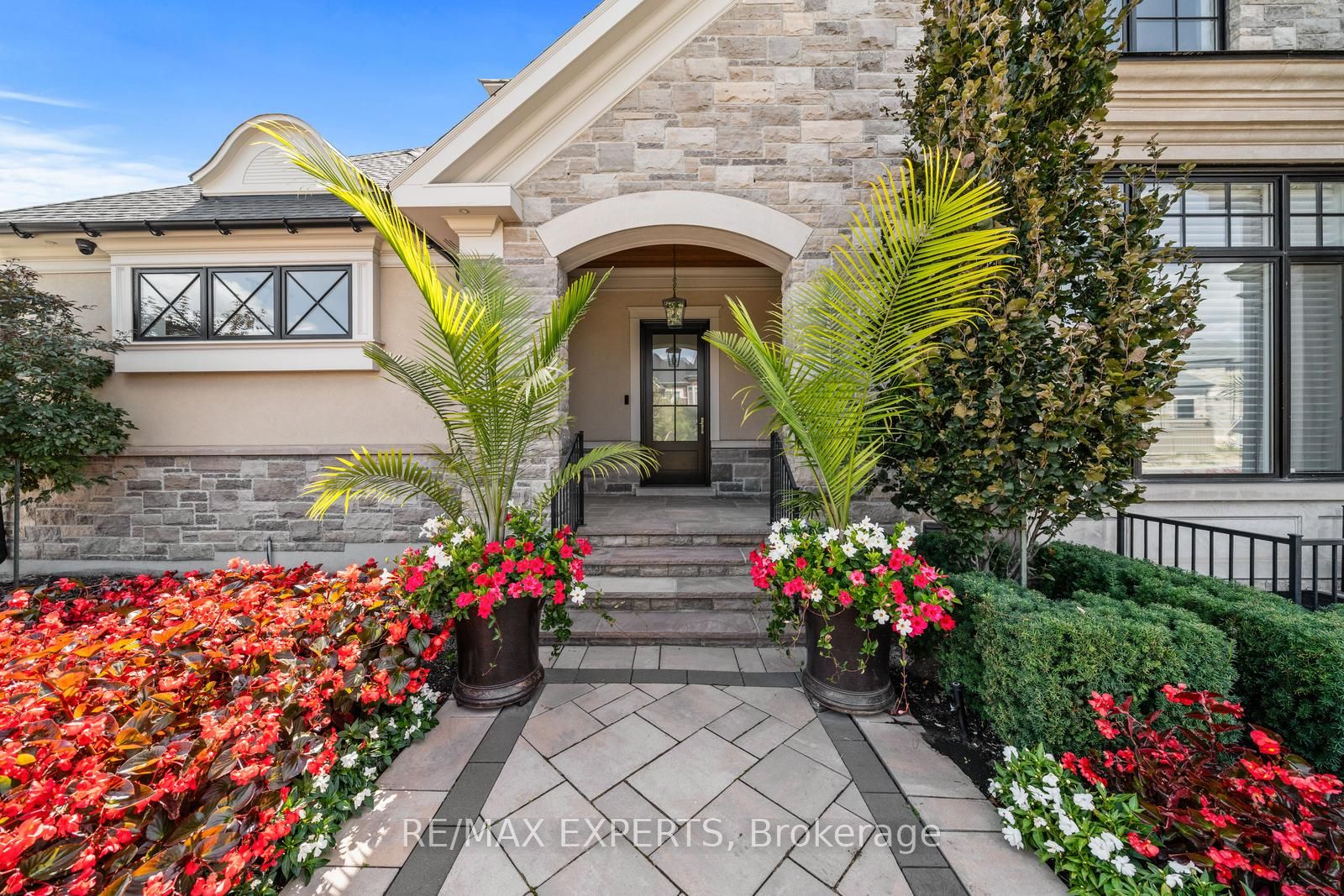 205 Northern Pines Boulevard