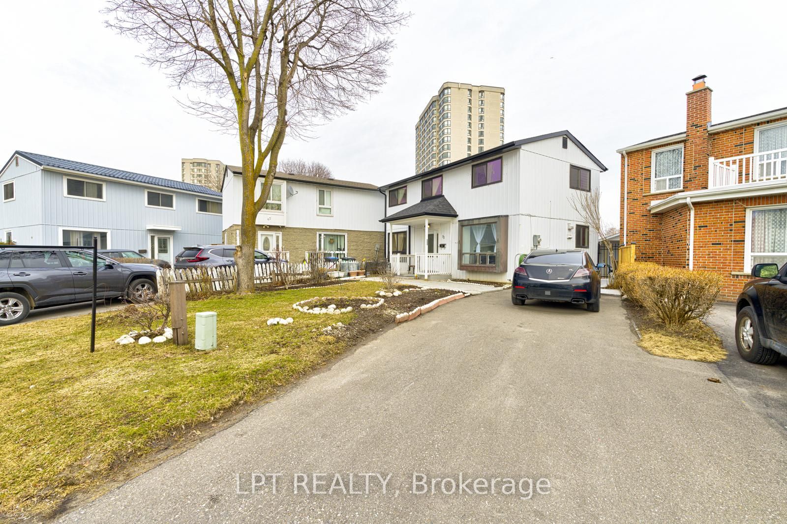 95 Huntingwood Crescent