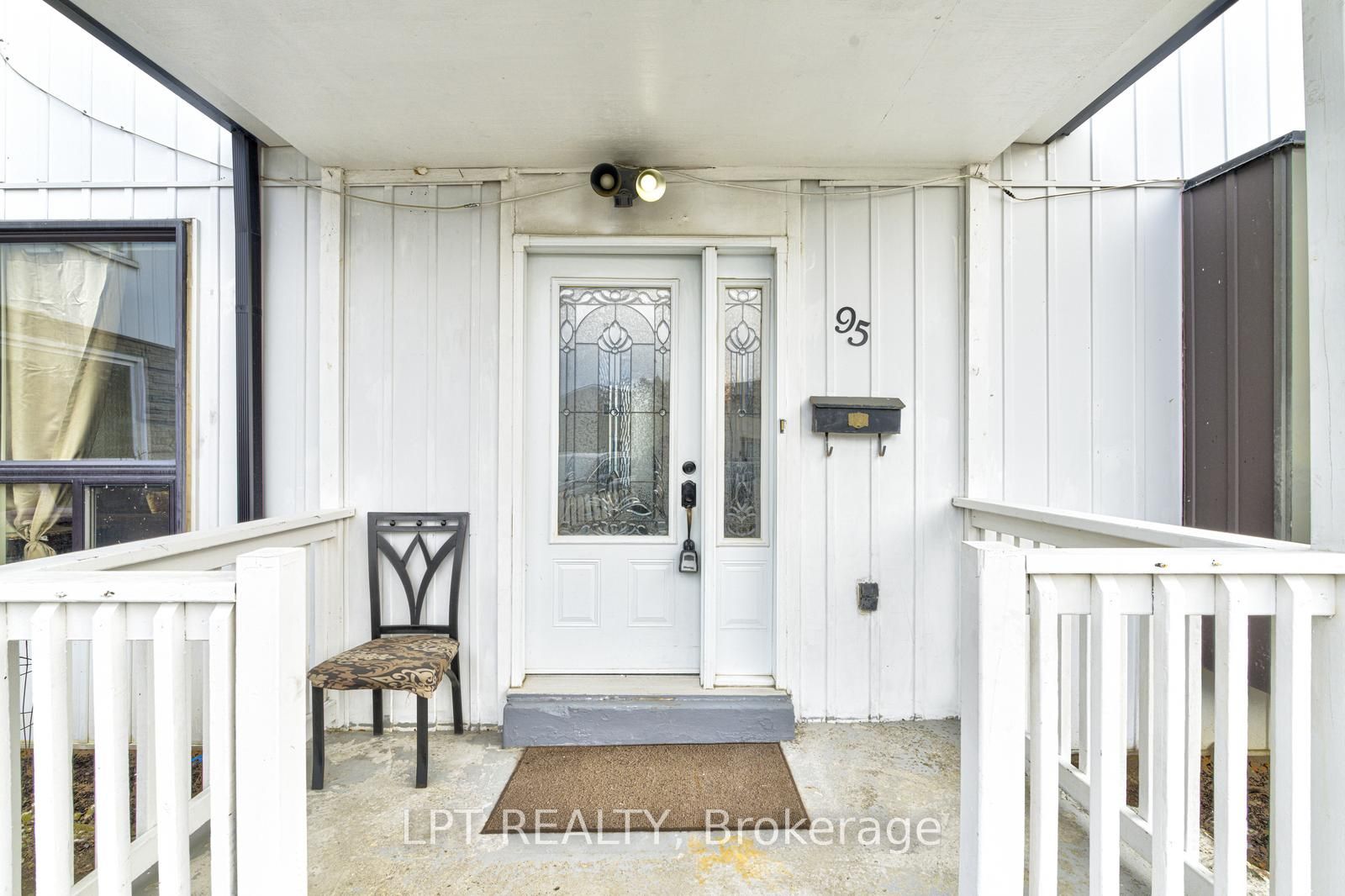 95 Huntingwood Crescent