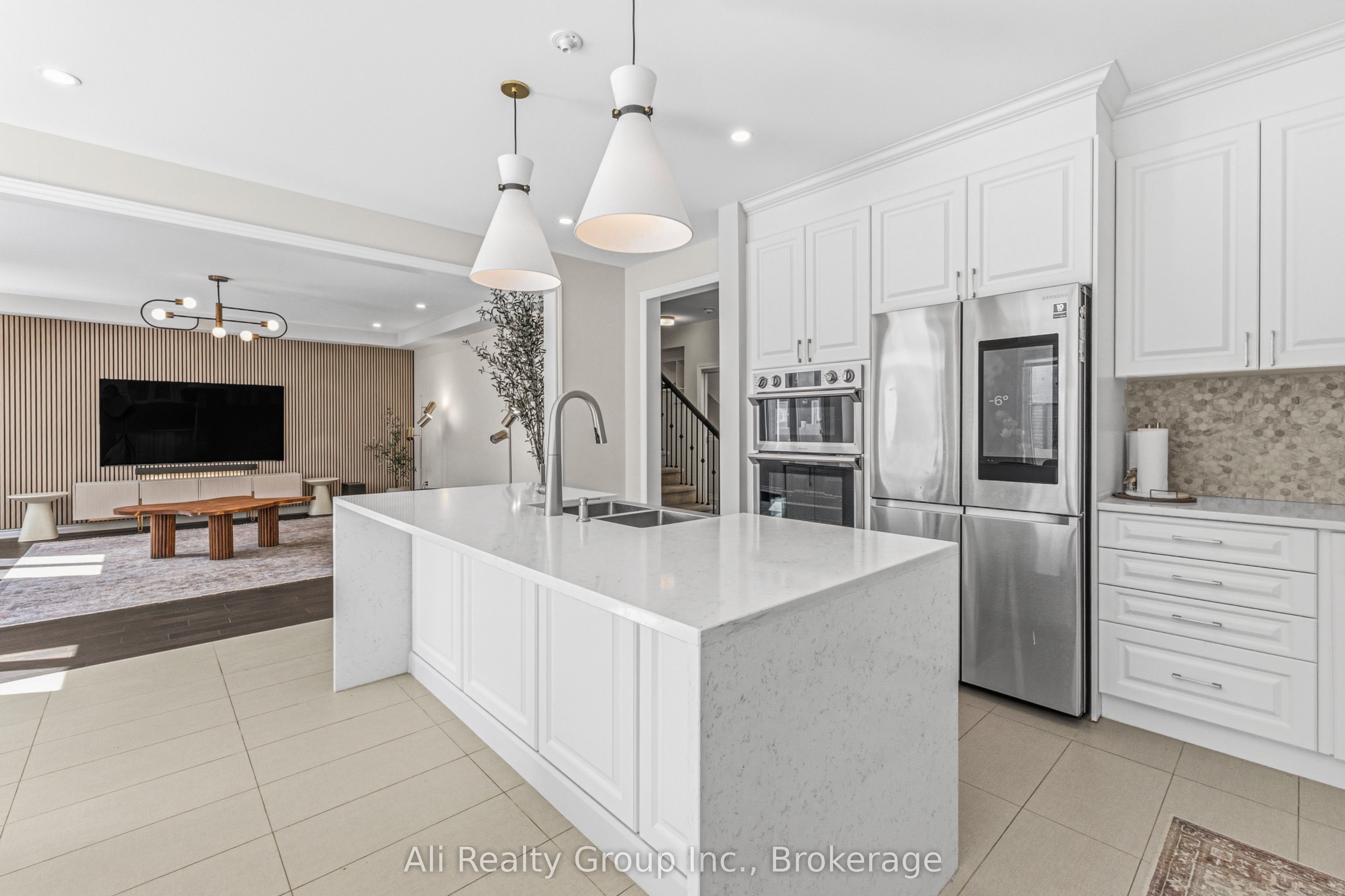38 Mudminnow Crescent