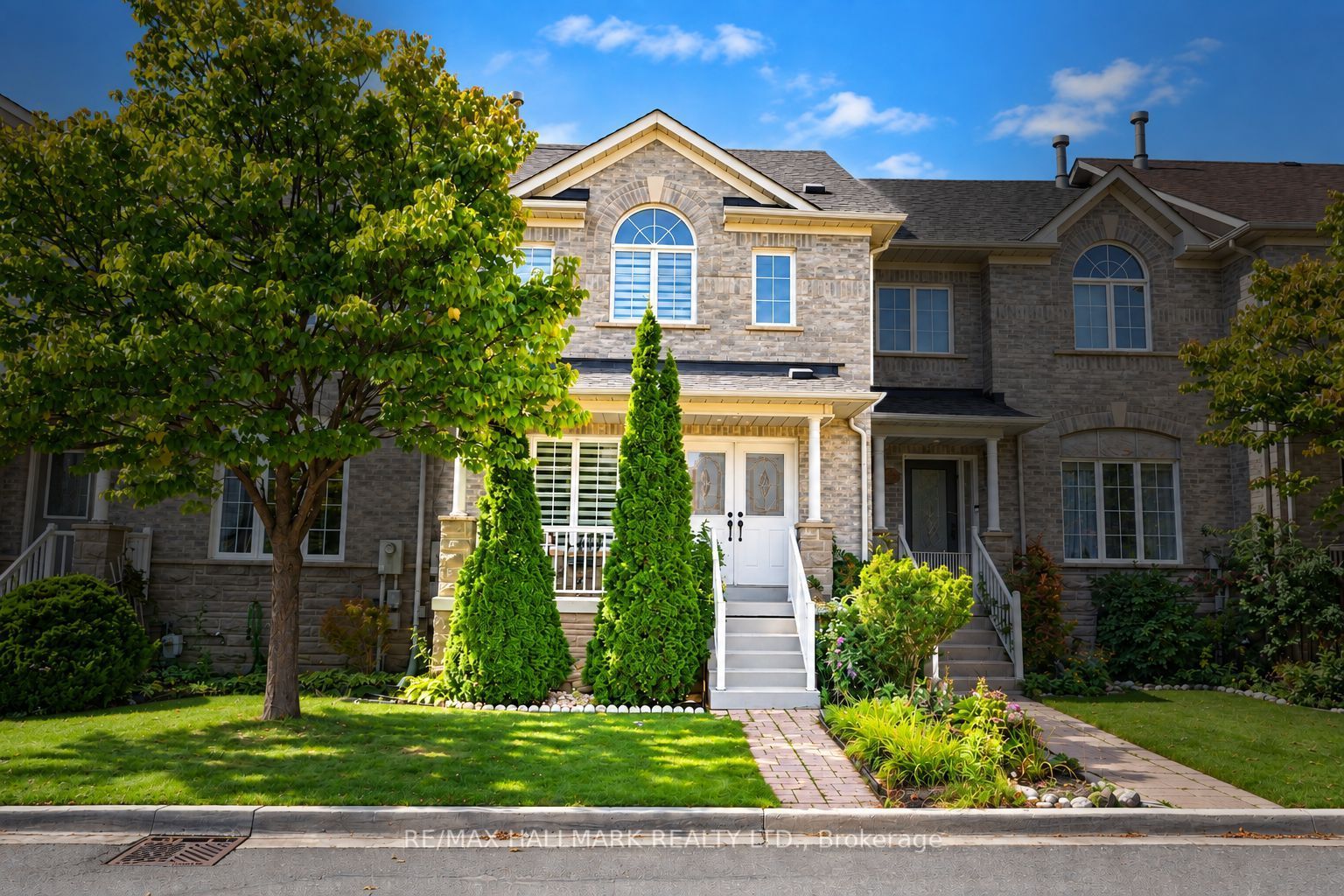 97 Benjamin Hood Crescent