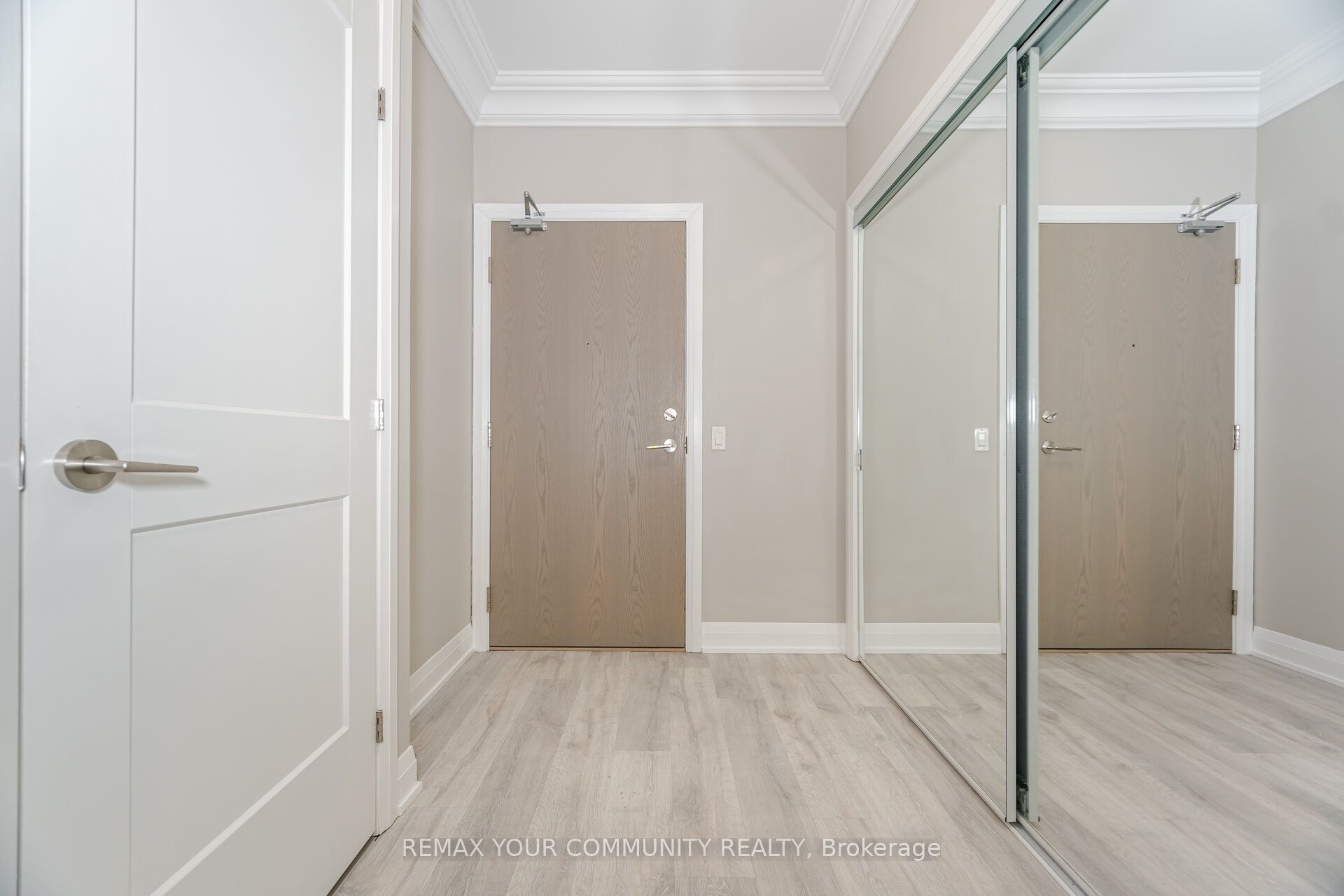 4800 Highway 7 Street 105