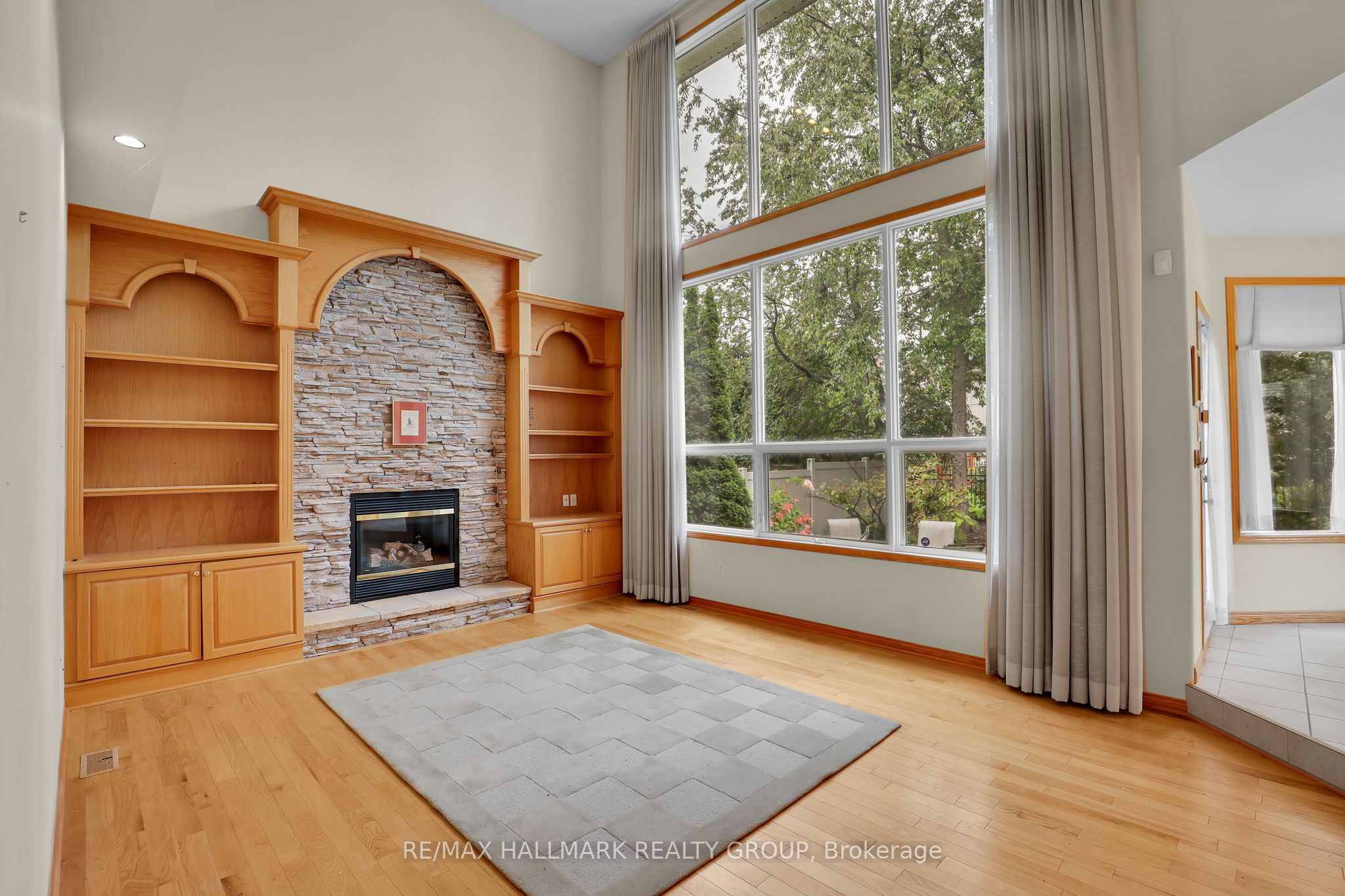 11 Riverstone Drive