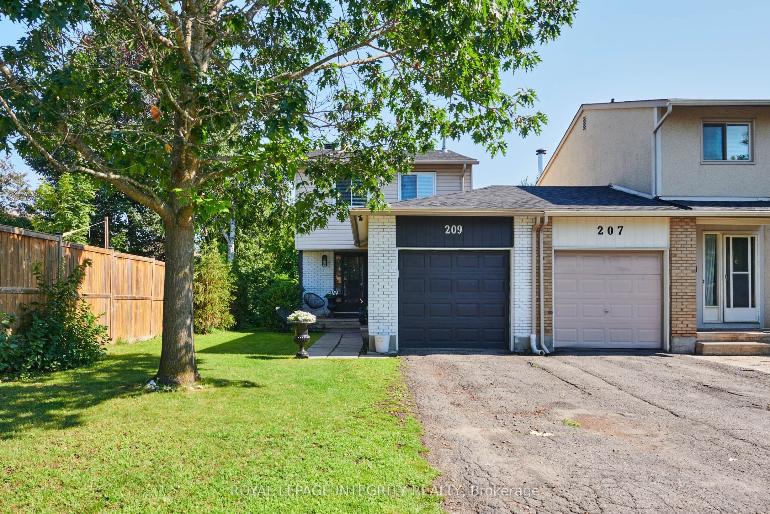 209 SHERWAY Drive