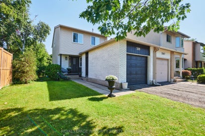 209 SHERWAY Drive Barrhaven ON K2J 2B3