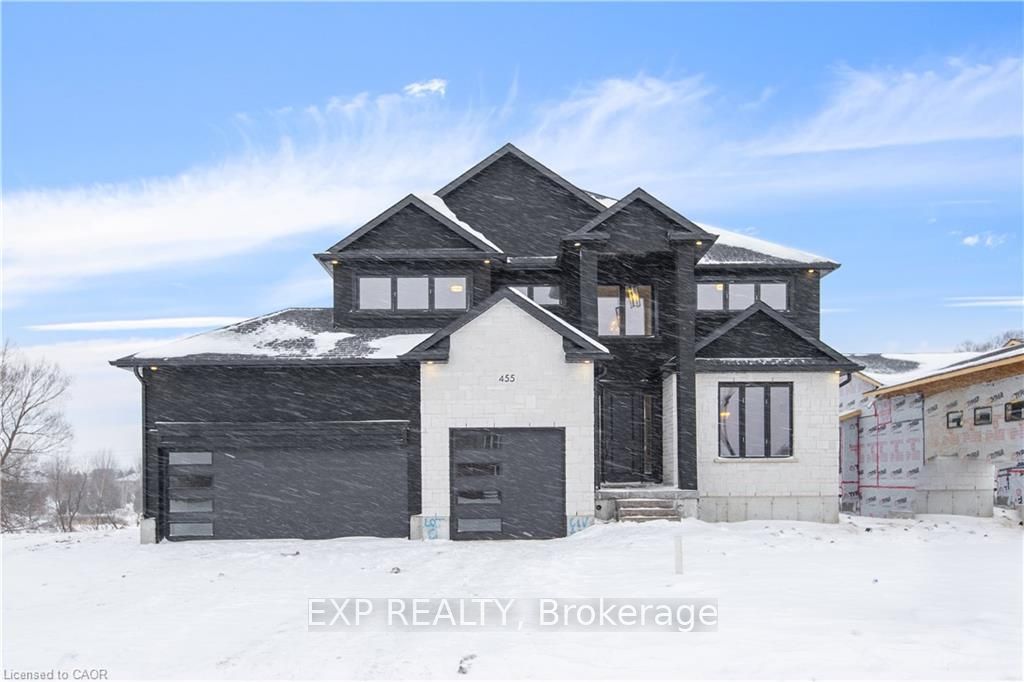 2 Avery Place