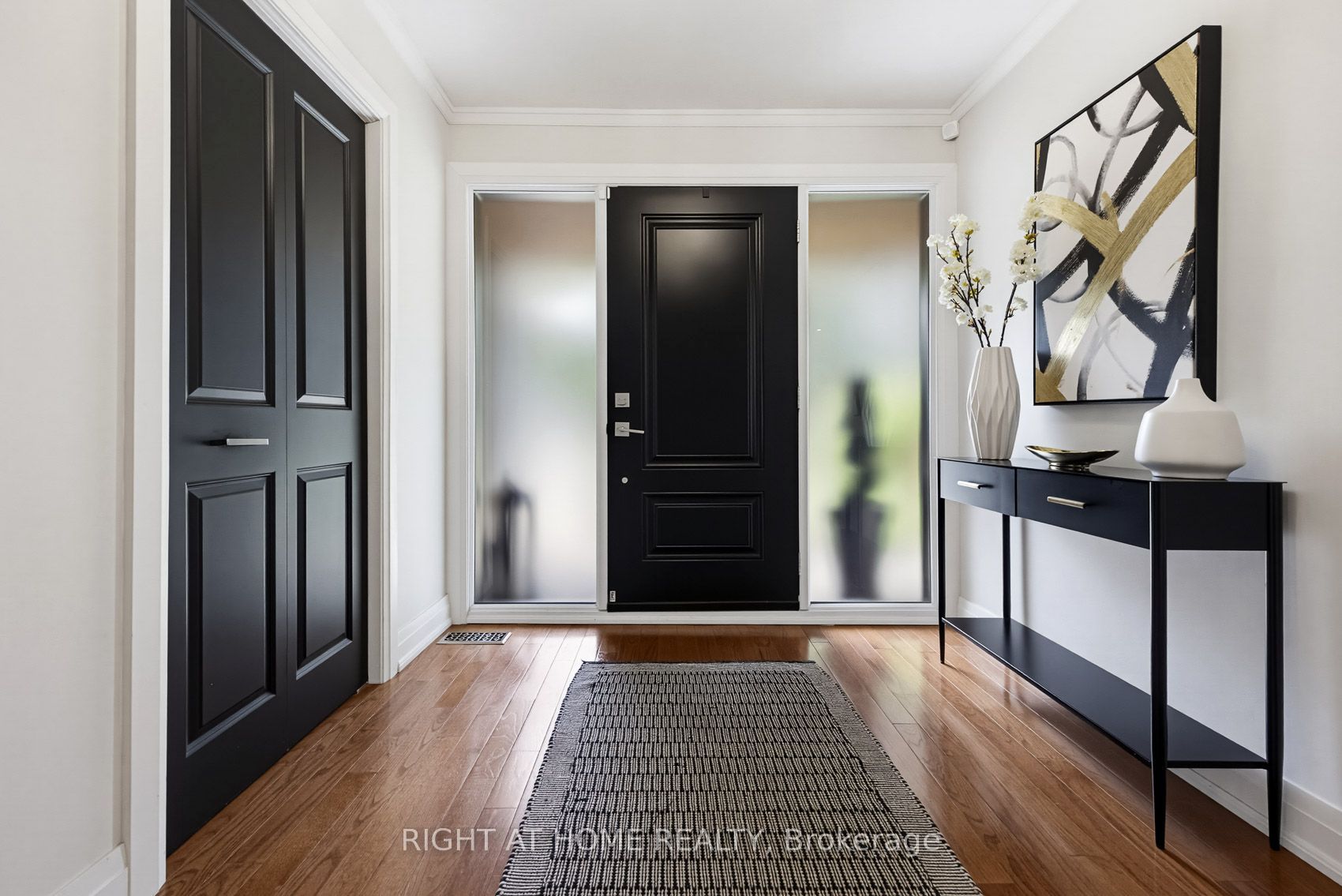 18 Oak Lea Circle
