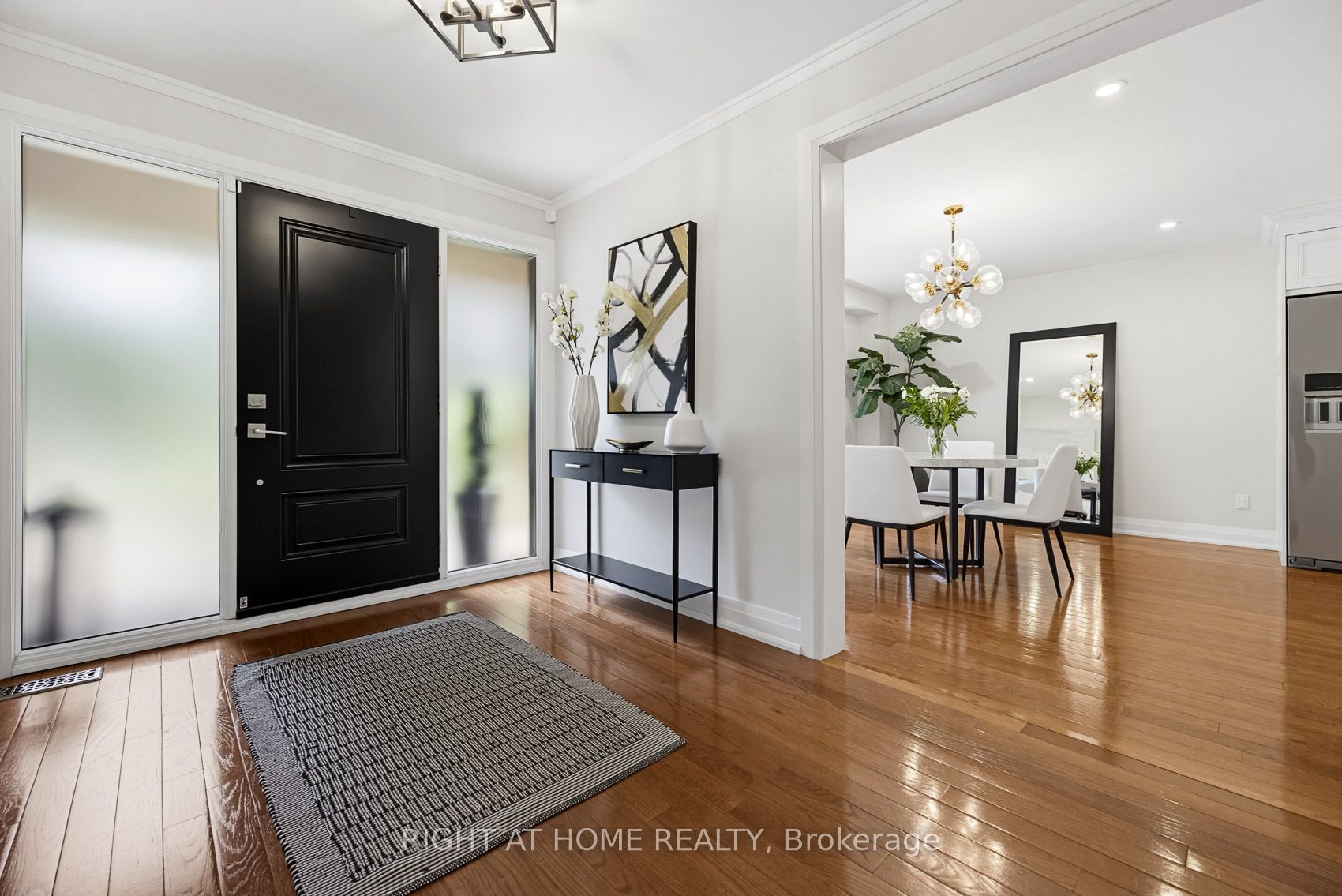 18 Oak Lea Circle
