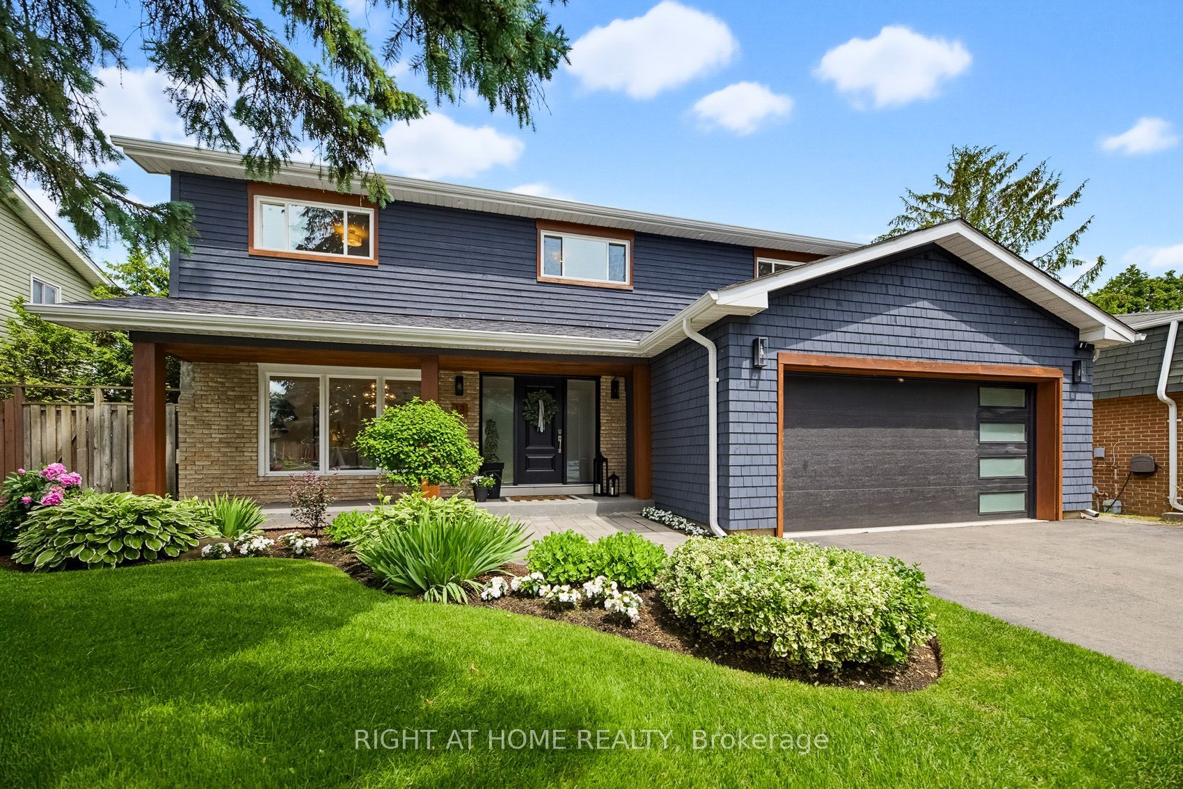 18 Oak Lea Circle