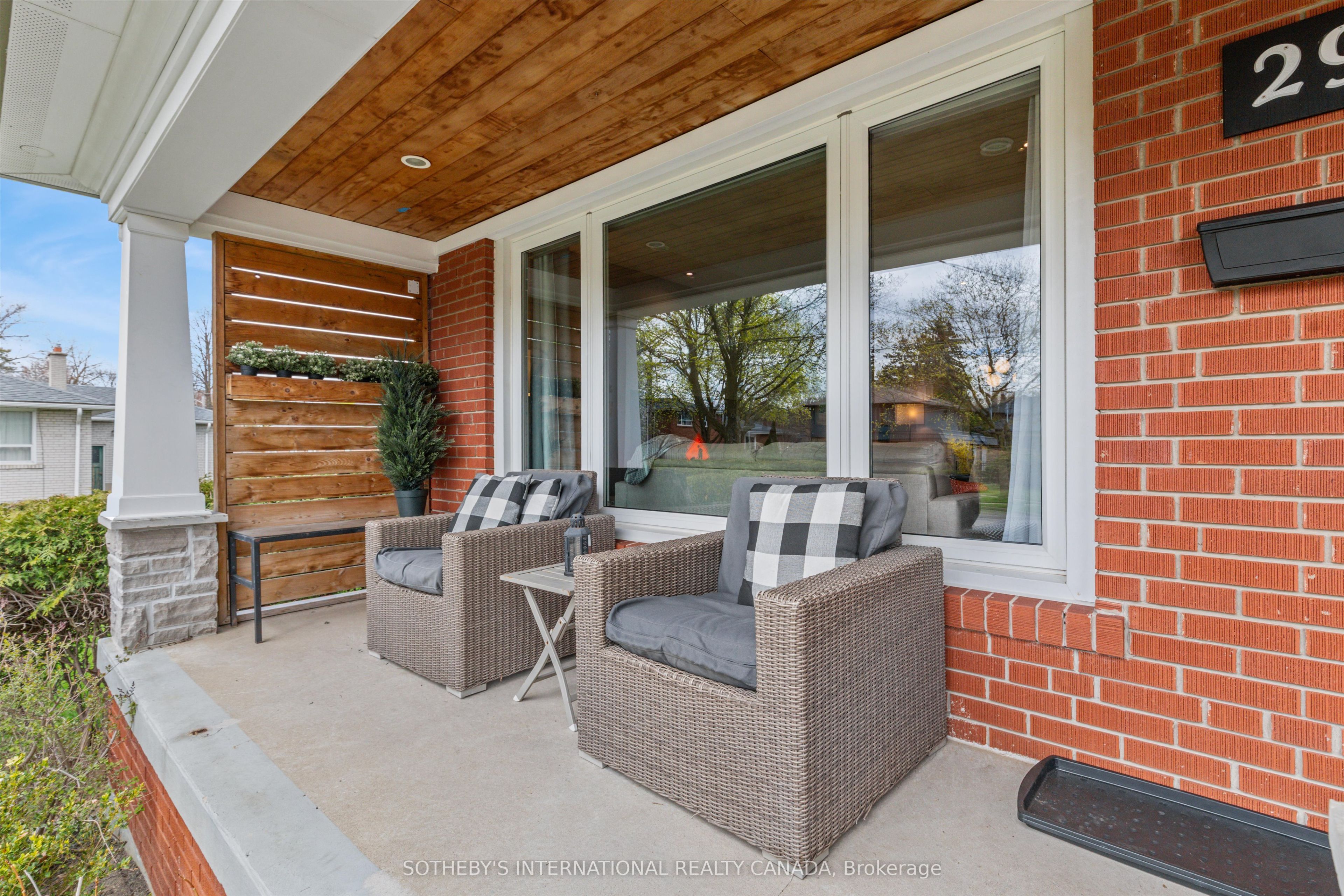 29 Woodbank Road