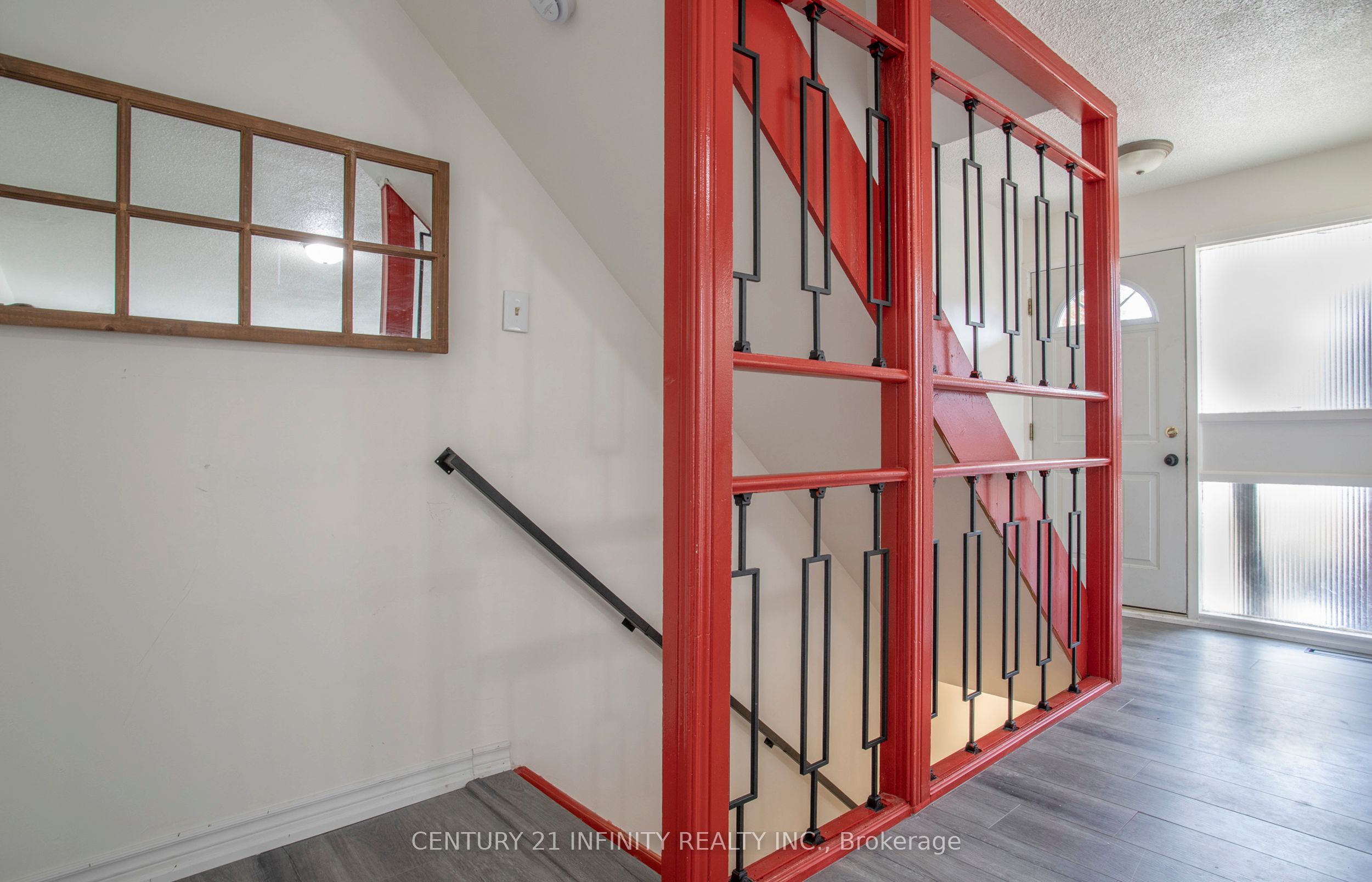 101 Dovedale Drive 33