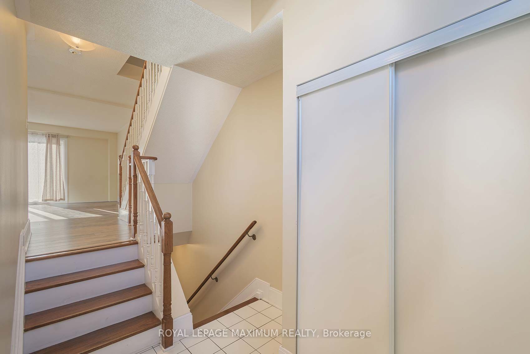 217 Woodbridge Avenue 1