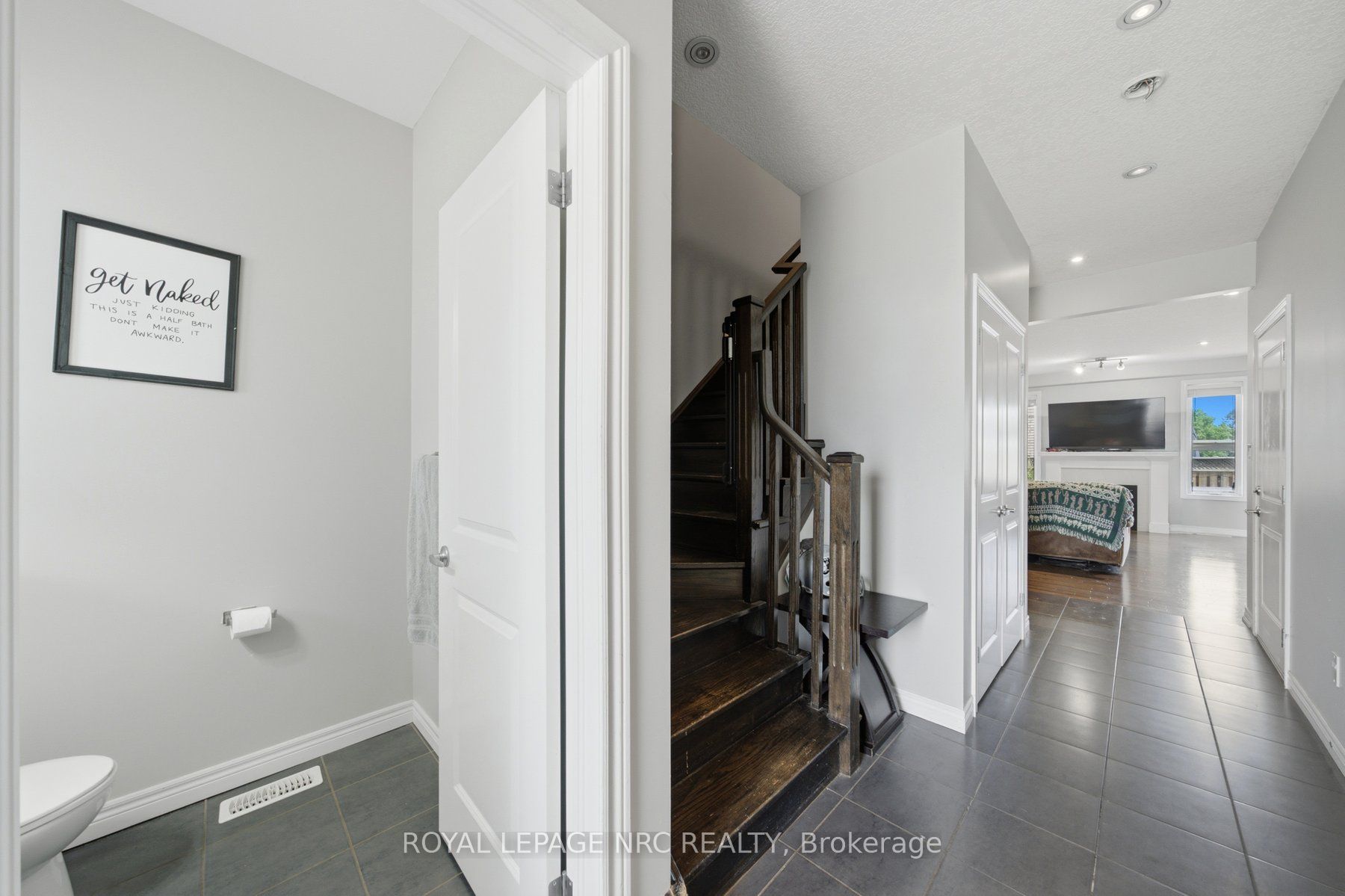 380 Lake Street 14