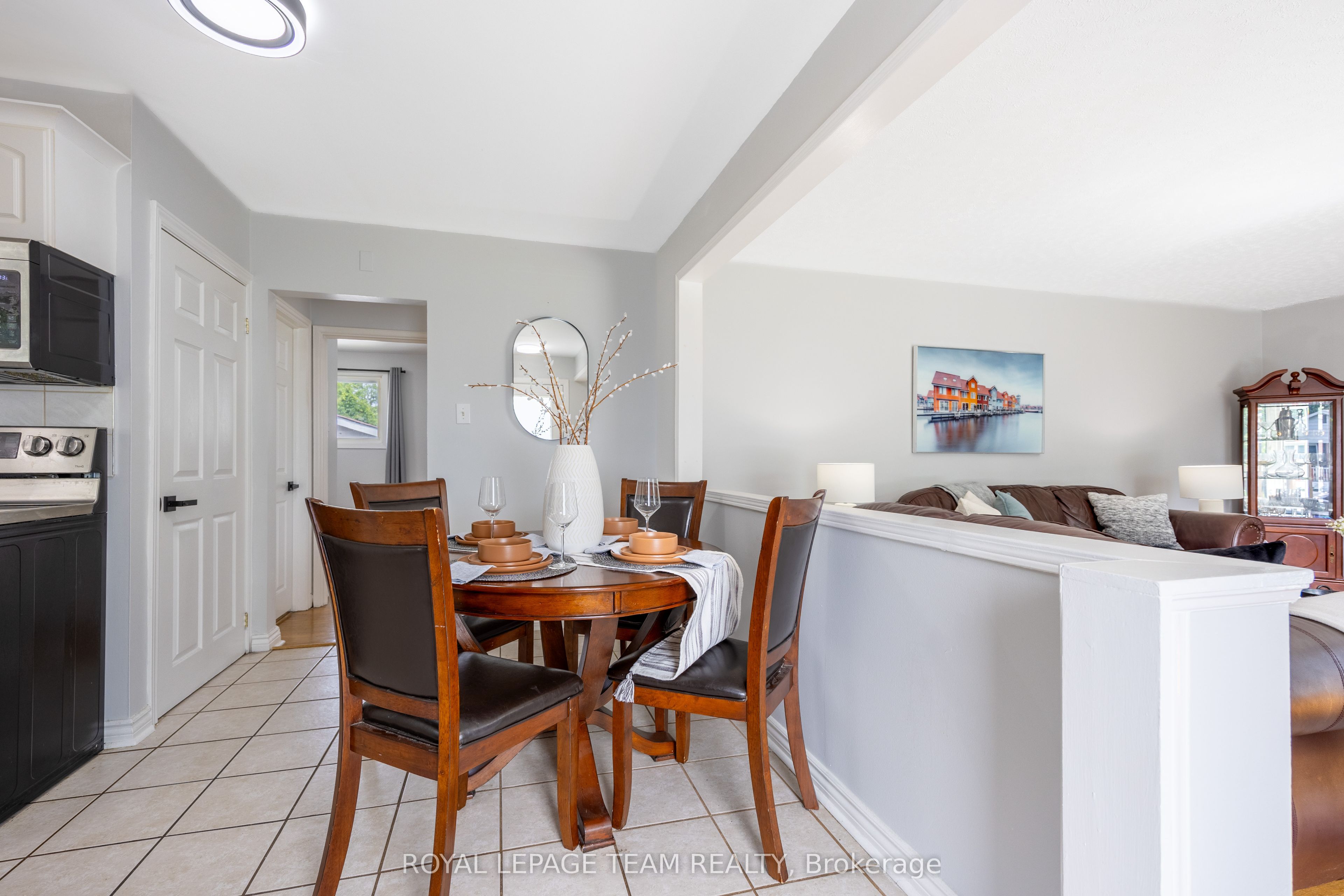 1293 Woodside Drive